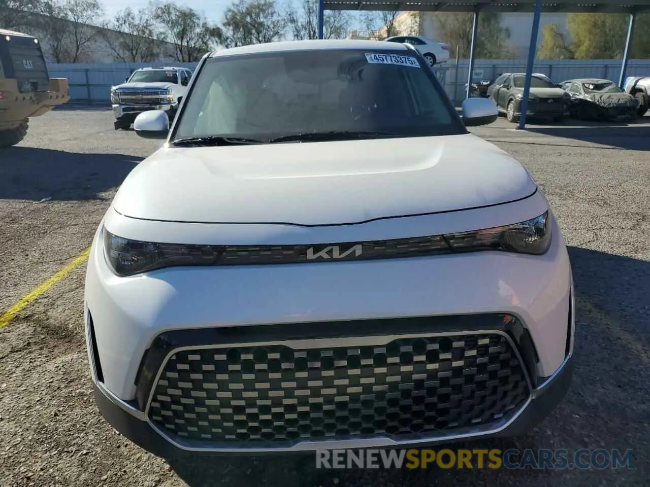 5 fotografías del automóvil dañado KNDJ33AUXS7928813 KIA SOUL 2025