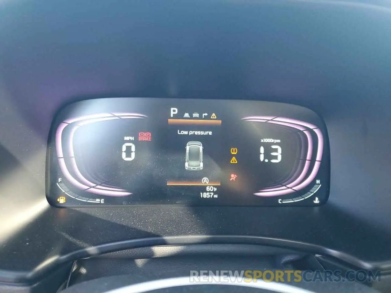 9 fotografías del automóvil dañado KNDJ33AUXS7928813 KIA SOUL 2025