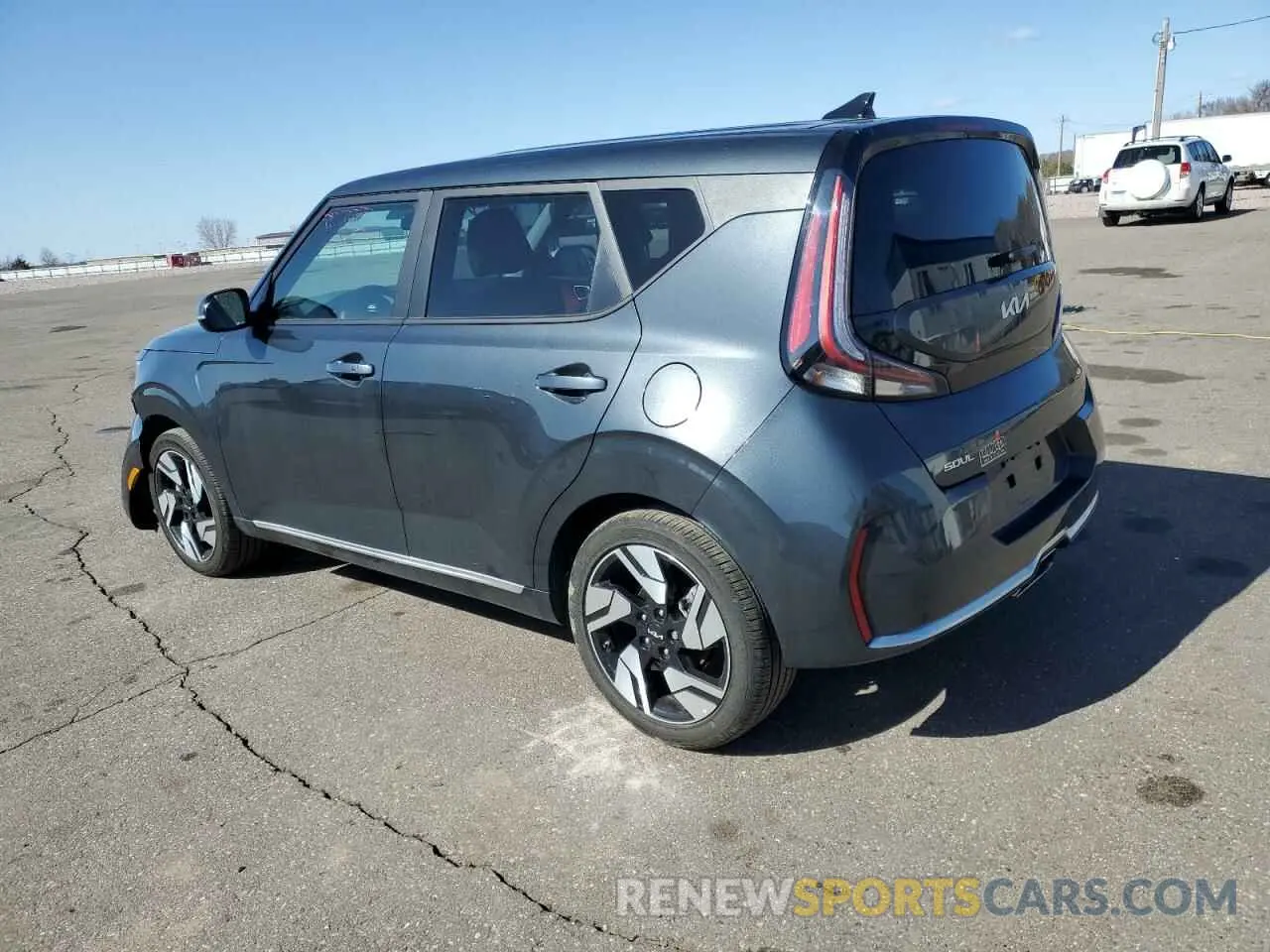 2 fotografías del automóvil dañado KNDJ53AU6S7250281 KIA SOUL 2025
