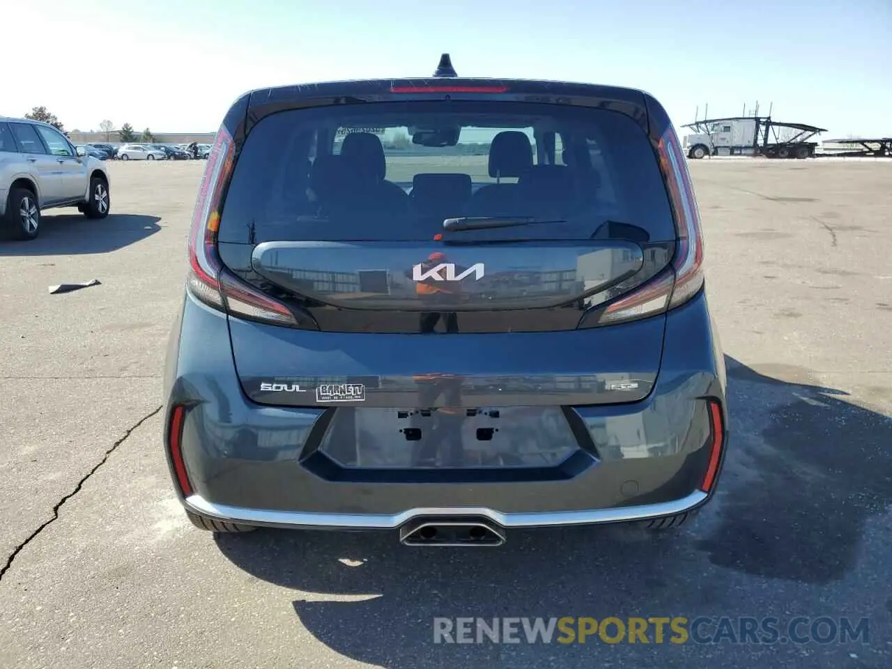 6 fotografías del automóvil dañado KNDJ53AU6S7250281 KIA SOUL 2025