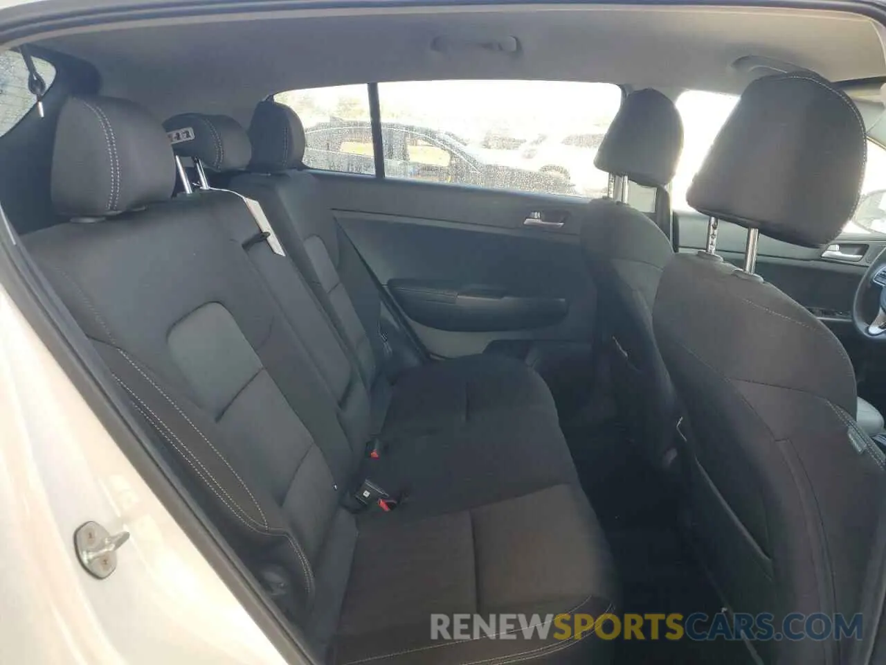 11 fotografías del automóvil dañado KNDPM3AC0K7526555 KIA SPORTAGE 2019