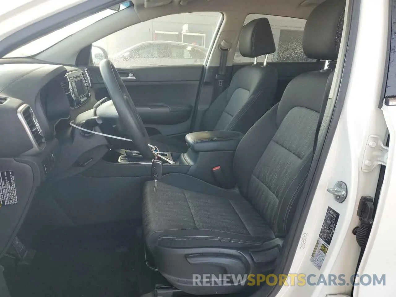 7 fotografías del automóvil dañado KNDPM3AC0K7526555 KIA SPORTAGE 2019
