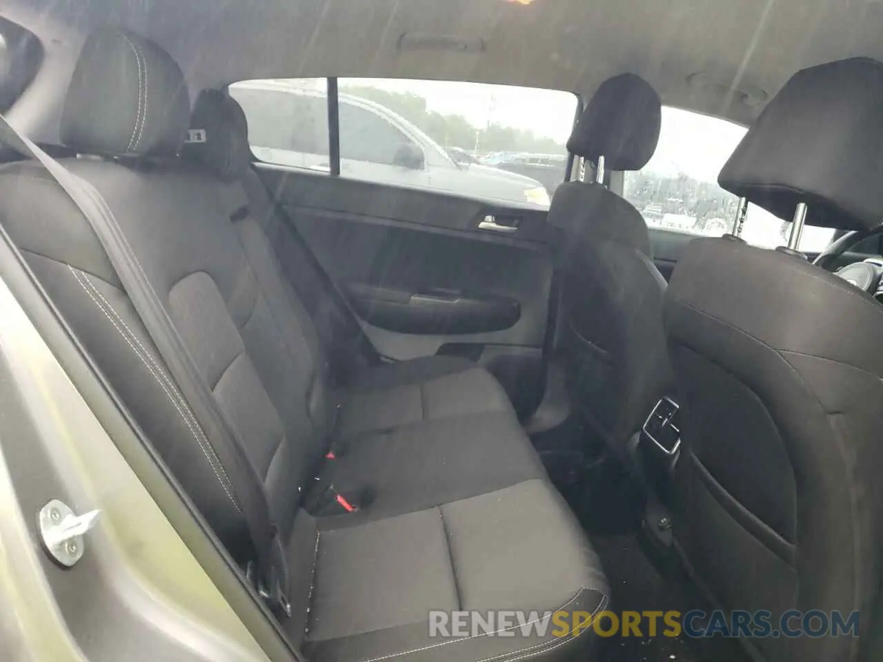 11 fotografías del automóvil dañado KNDPM3AC0K7561337 KIA SPORTAGE 2019