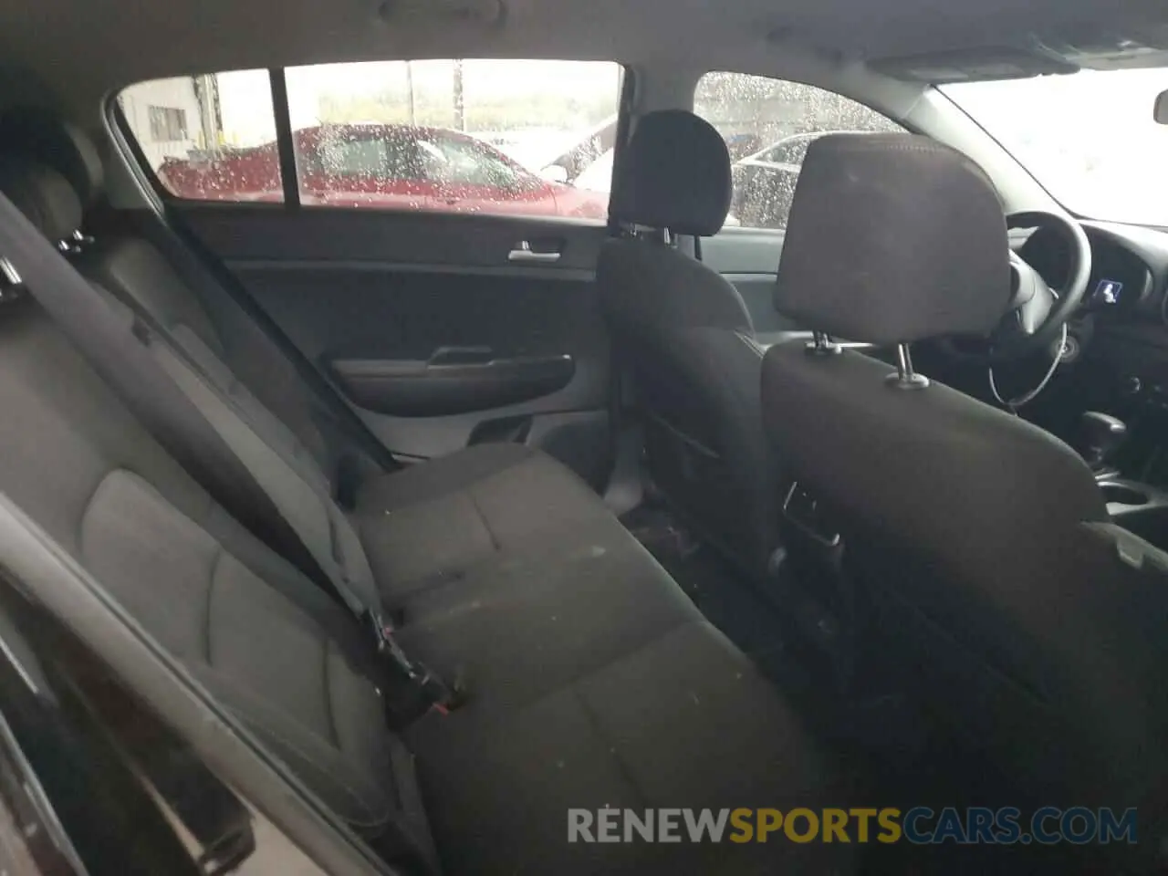 10 fotografías del automóvil dañado KNDPM3AC0K7592894 KIA SPORTAGE 2019