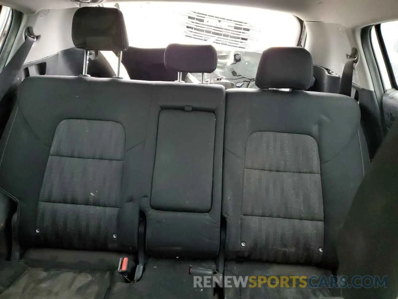 10 fotografías del automóvil dañado KNDPM3AC0K7612075 KIA SPORTAGE 2019