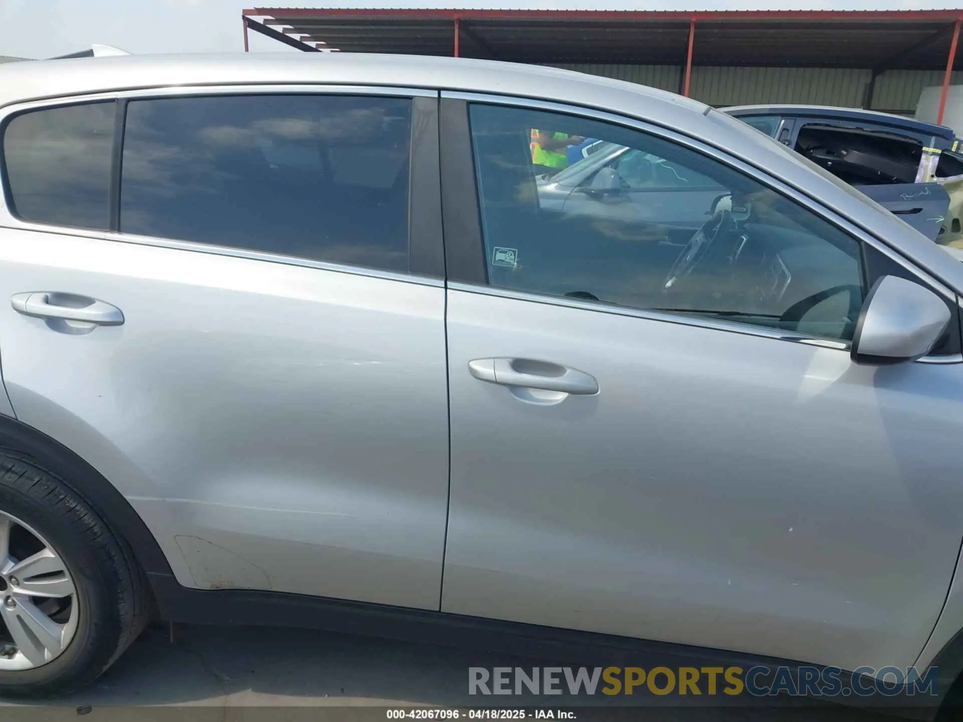 14 fotografías del automóvil dañado KNDPM3AC1K7508498 KIA SPORTAGE 2019