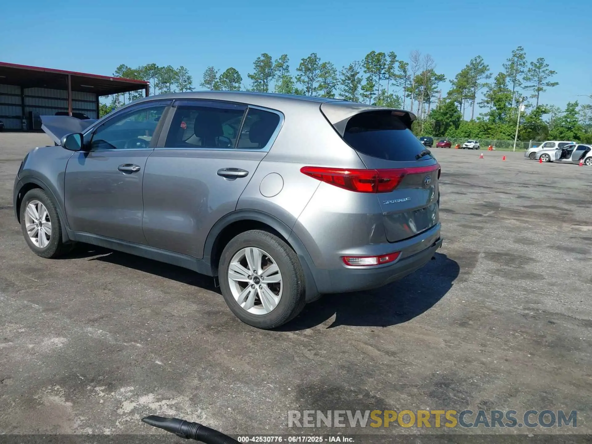 3 fotografías del automóvil dañado KNDPM3AC1K7525480 KIA SPORTAGE 2019