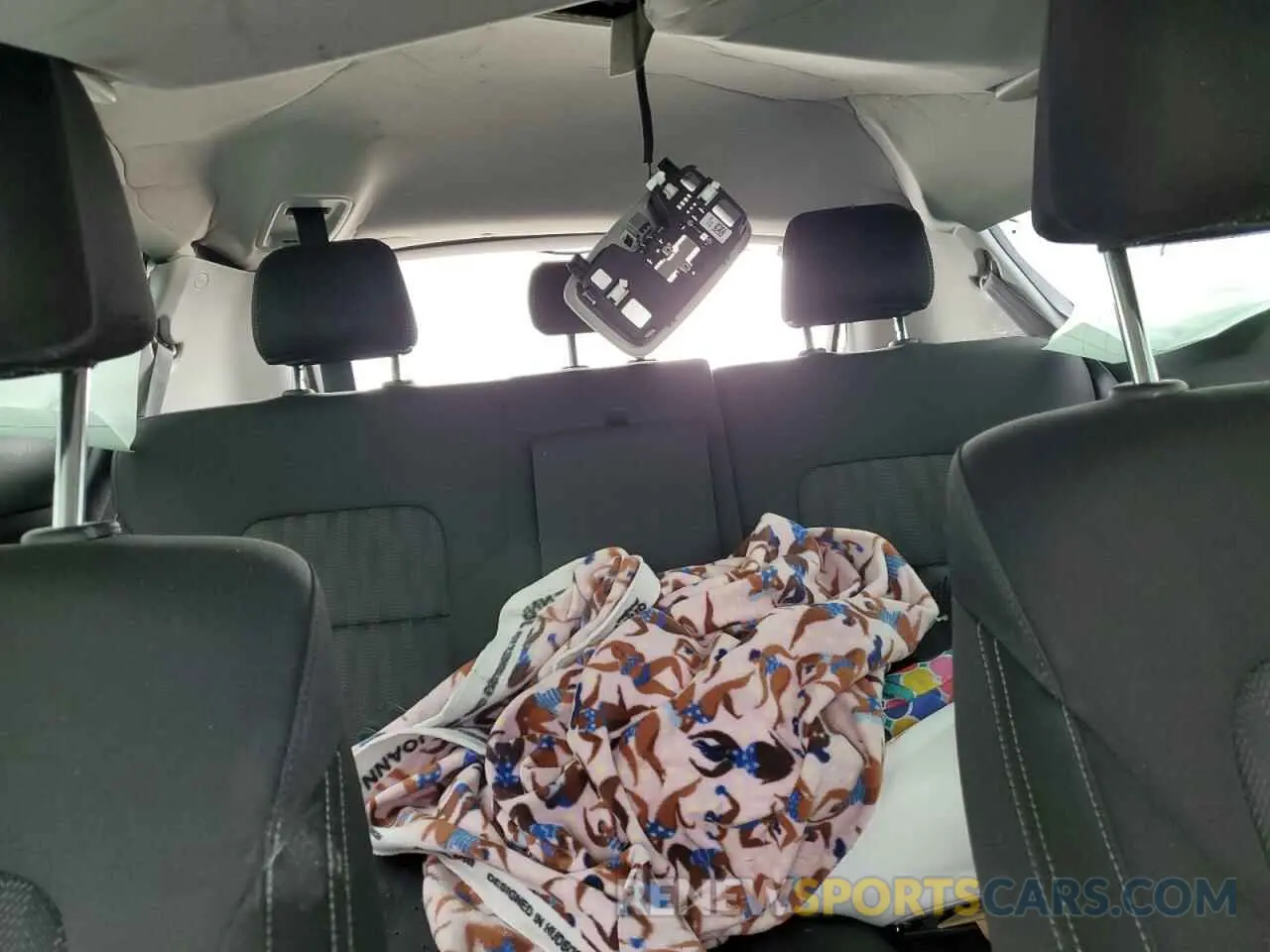 10 fotografías del automóvil dañado KNDPM3AC1K7623957 KIA SPORTAGE 2019