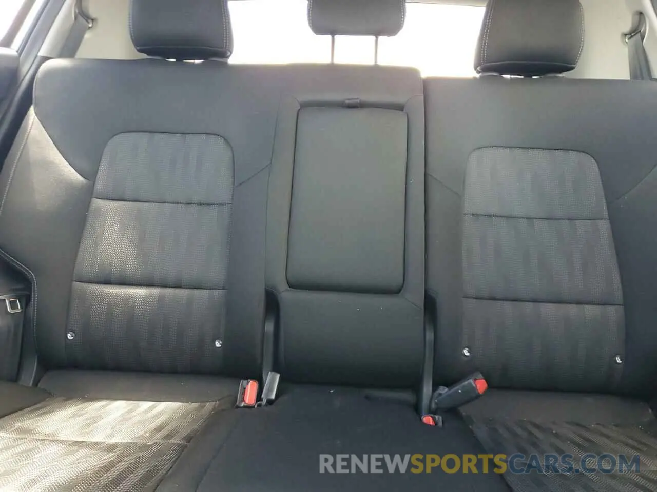 10 fotografías del automóvil dañado KNDPM3AC2K7626348 KIA SPORTAGE 2019