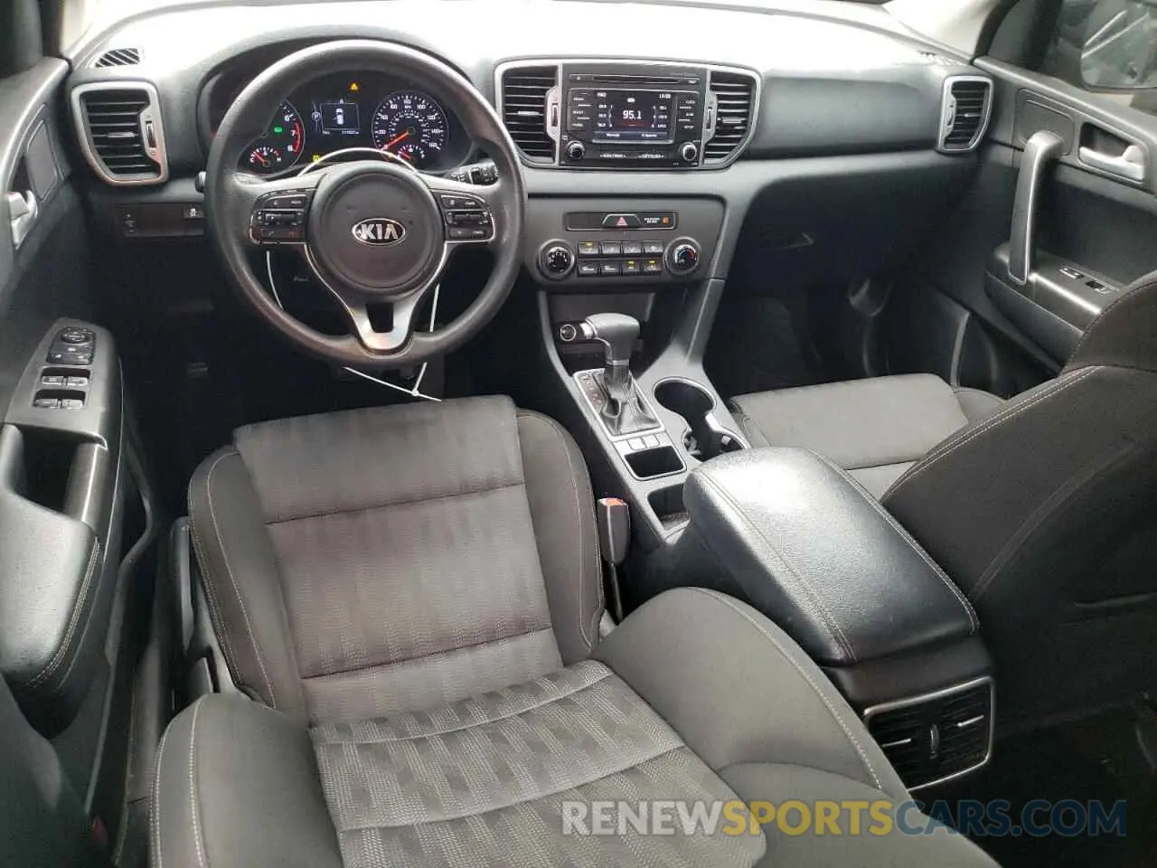 8 fotografías del automóvil dañado KNDPM3AC3K7501472 KIA SPORTAGE 2019