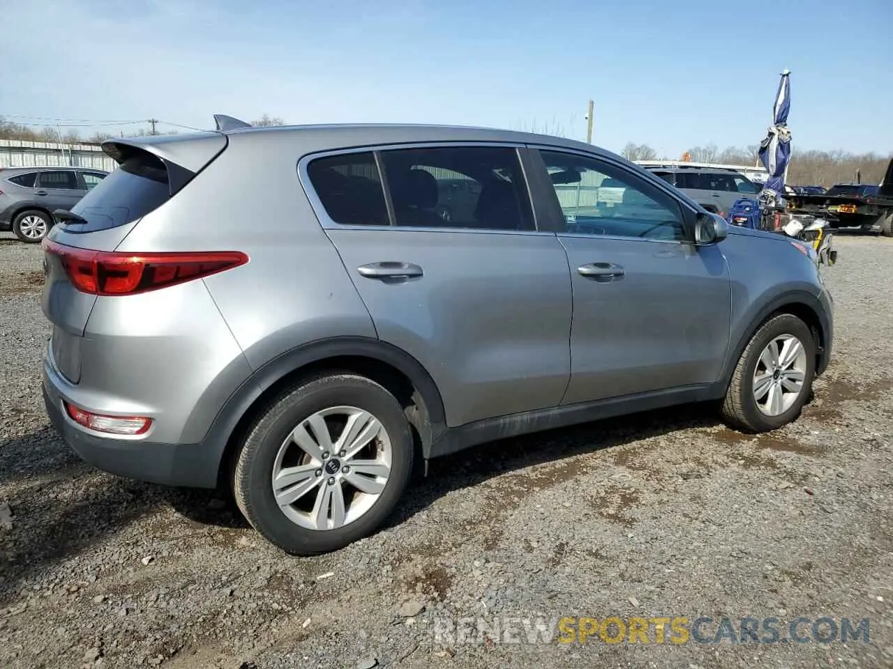 3 fotografías del automóvil dañado KNDPM3AC3K7623216 KIA SPORTAGE 2019