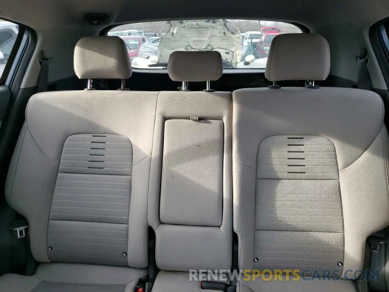 10 fotografías del automóvil dañado KNDPM3AC4K7576326 KIA SPORTAGE 2019