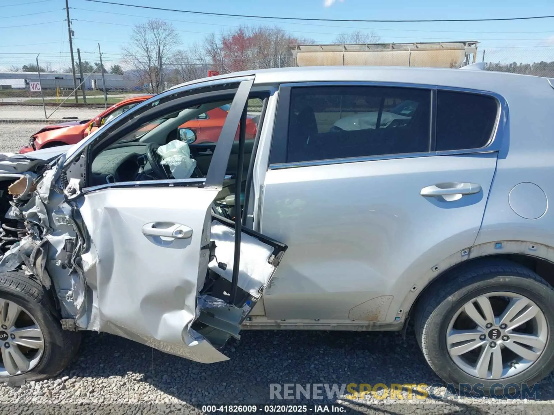 14 fotografías del automóvil dañado KNDPM3AC4K7591148 KIA SPORTAGE 2019