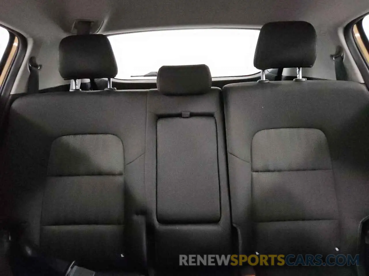 10 fotografías del automóvil dañado KNDPM3AC5K7627848 KIA SPORTAGE 2019