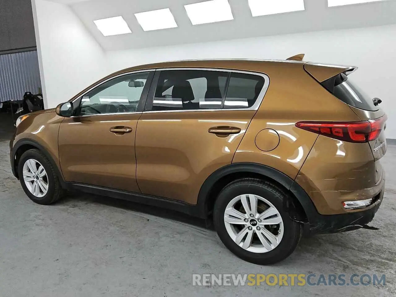 2 fotografías del automóvil dañado KNDPM3AC5K7627848 KIA SPORTAGE 2019