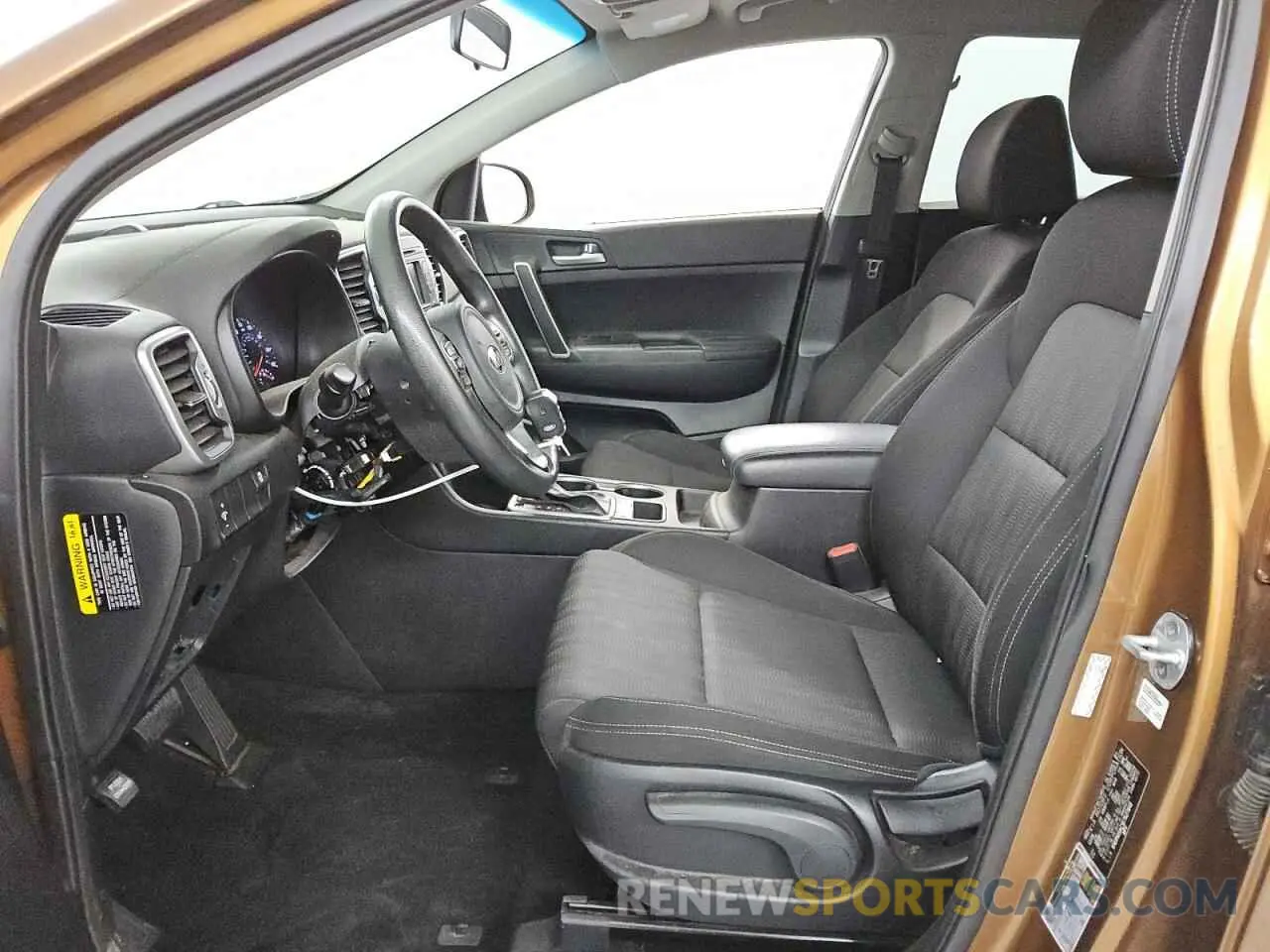 7 fotografías del automóvil dañado KNDPM3AC5K7627848 KIA SPORTAGE 2019