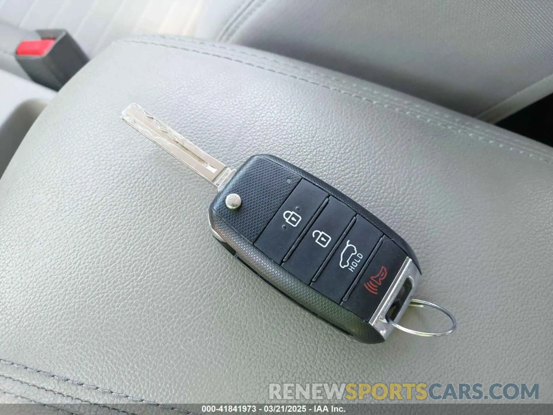 11 fotografías del automóvil dañado KNDPM3AC6K7592138 KIA SPORTAGE 2019