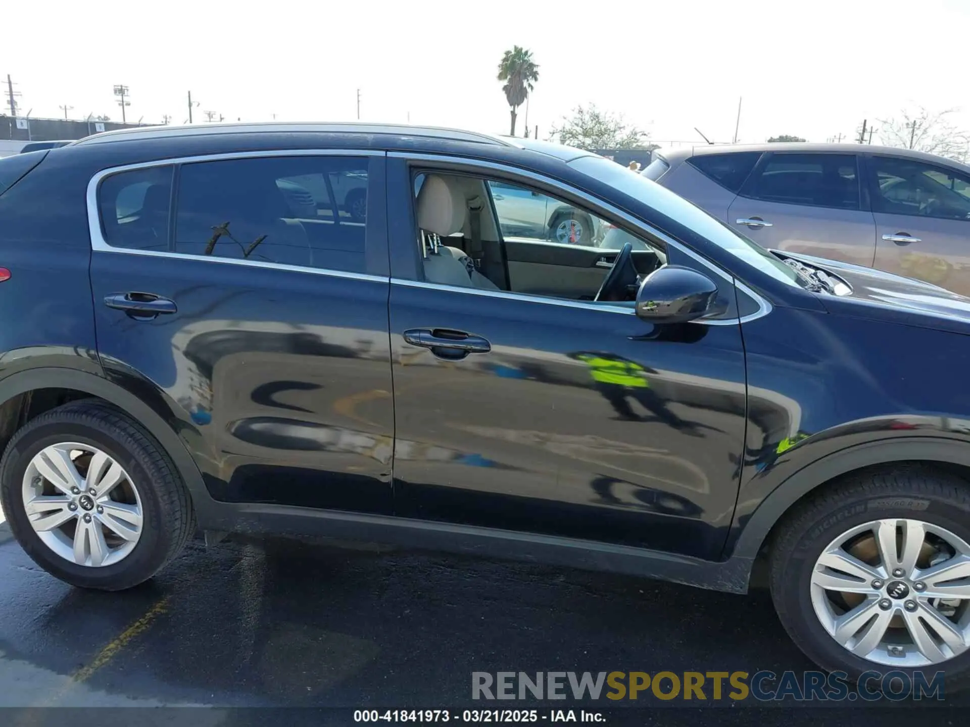 13 fotografías del automóvil dañado KNDPM3AC6K7592138 KIA SPORTAGE 2019