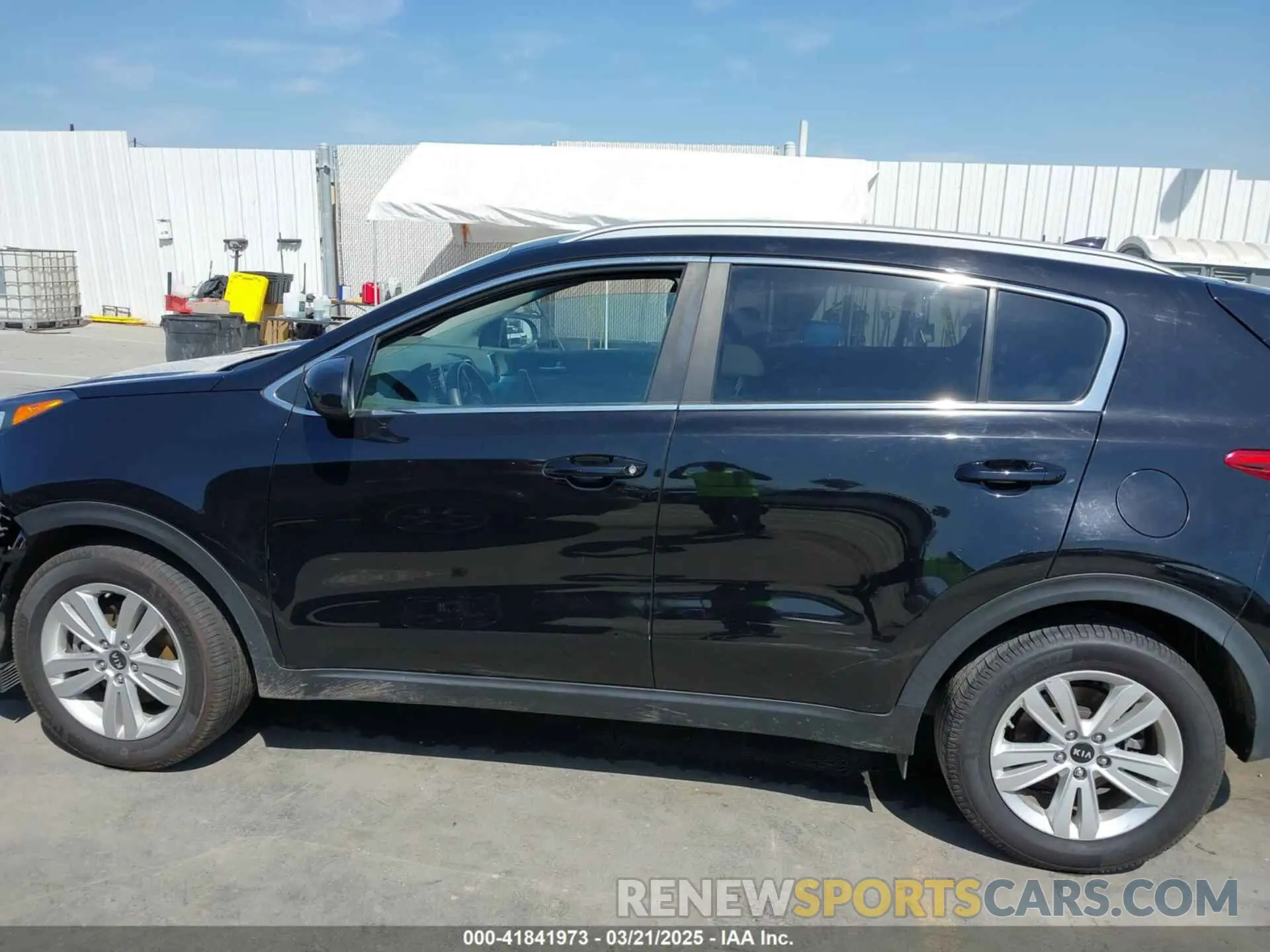 14 fotografías del automóvil dañado KNDPM3AC6K7592138 KIA SPORTAGE 2019