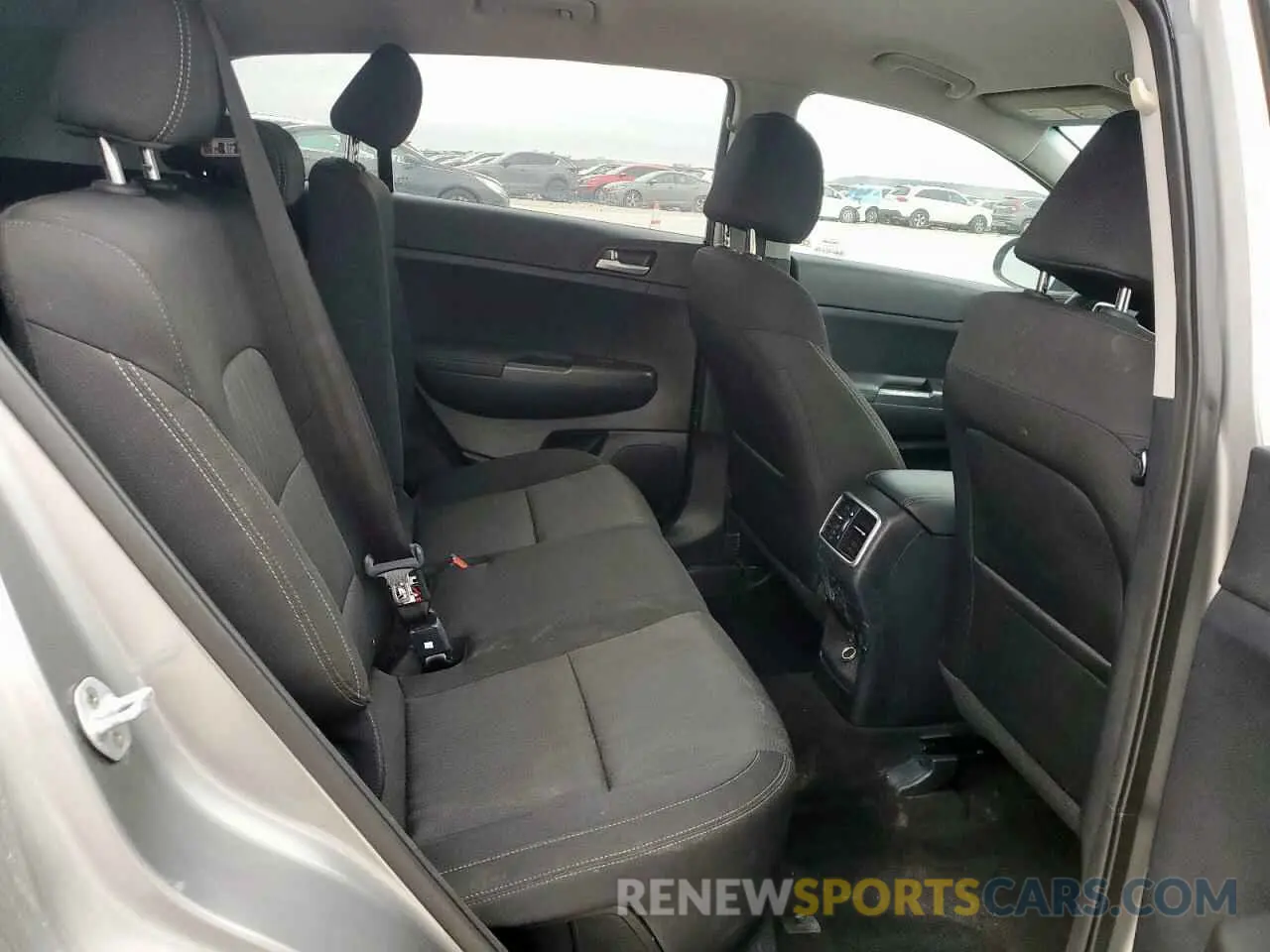 11 fotografías del automóvil dañado KNDPM3AC6K7626191 KIA SPORTAGE 2019