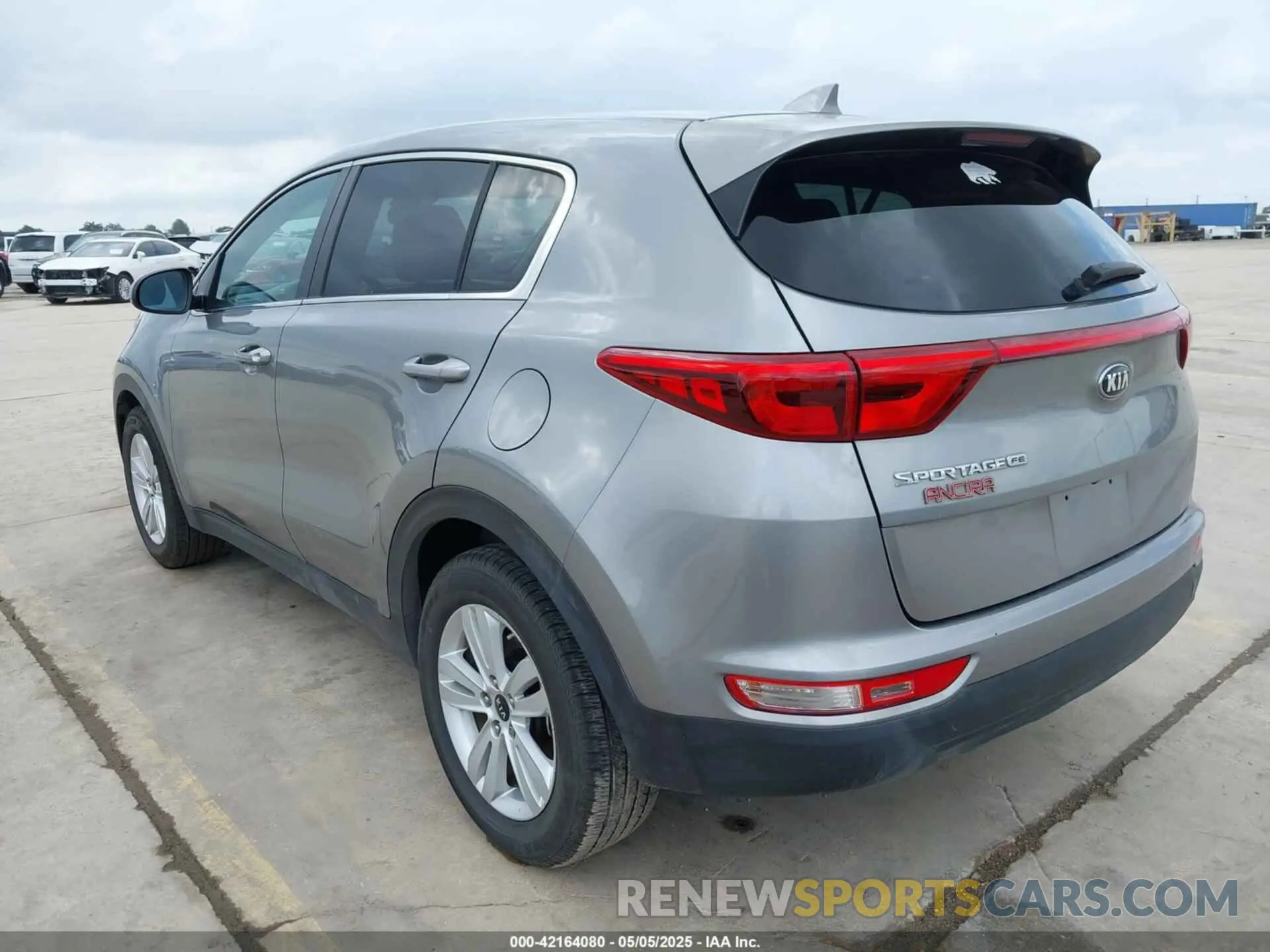 3 fotografías del automóvil dañado KNDPM3AC6K7628264 KIA SPORTAGE 2019