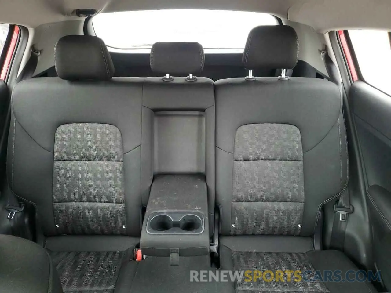 10 fotografías del automóvil dañado KNDPM3AC8K7567564 KIA SPORTAGE 2019