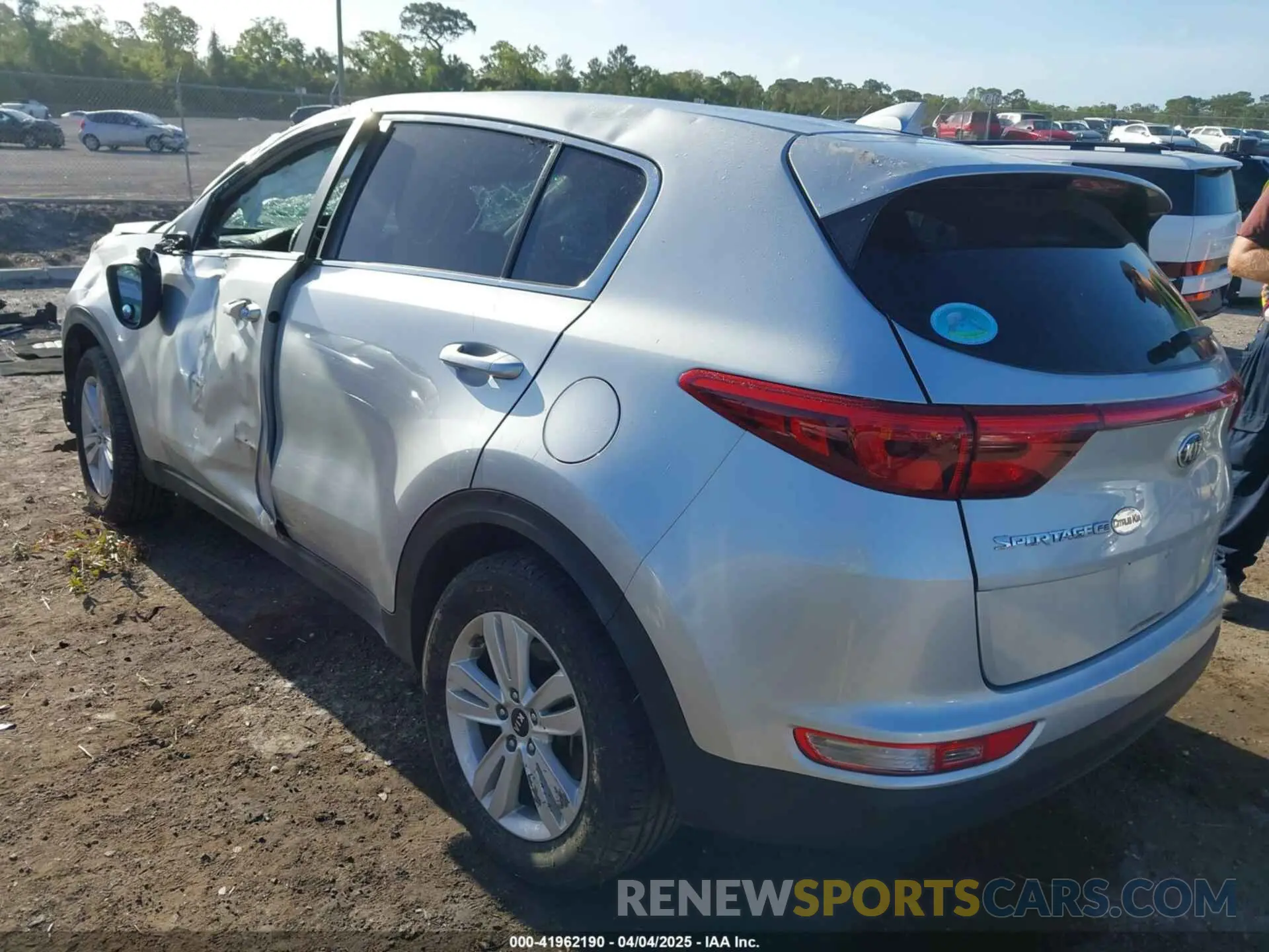 3 fotografías del automóvil dañado KNDPM3AC8K7591055 KIA SPORTAGE 2019