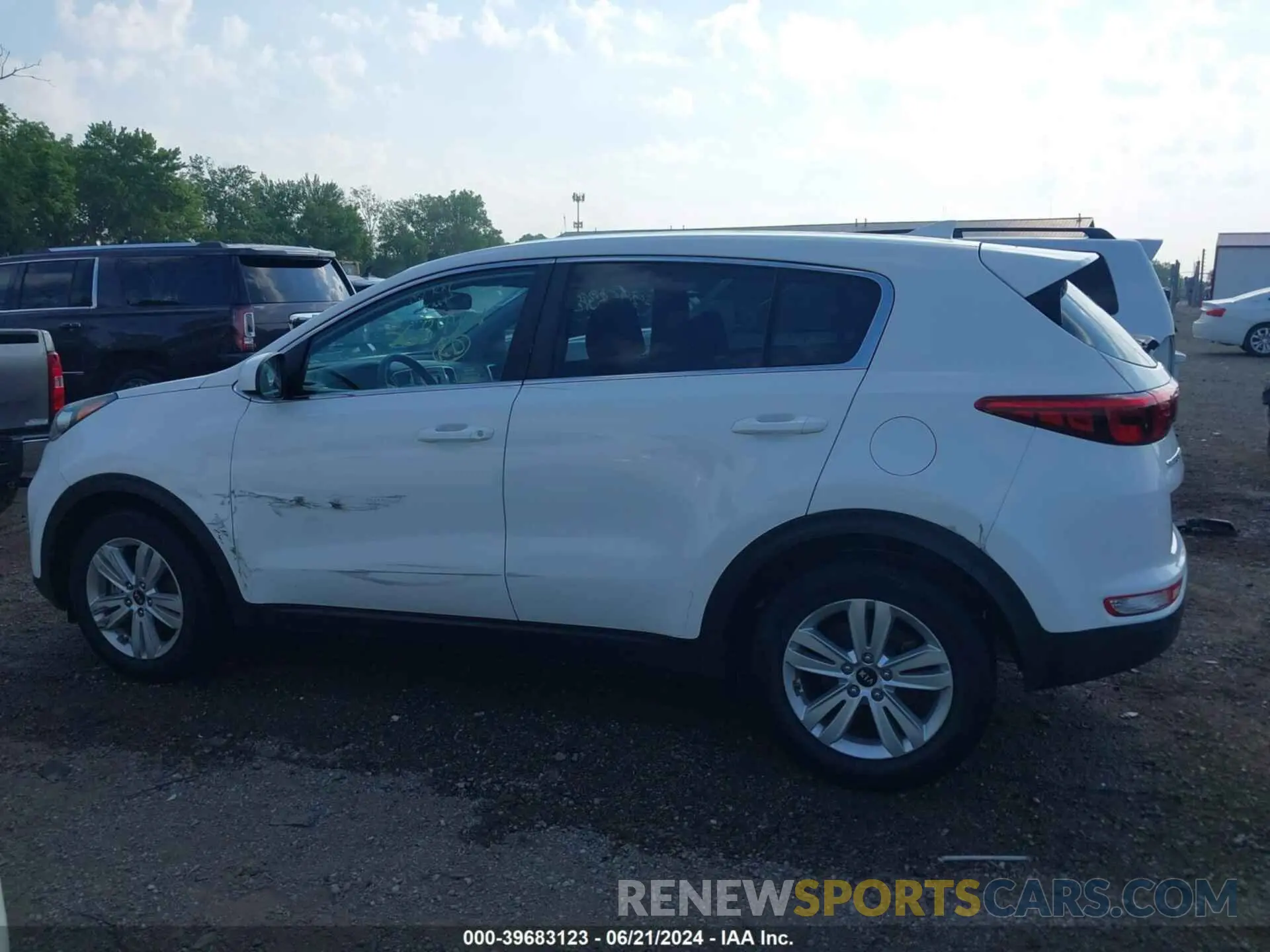 14 fotografías del automóvil dañado KNDPM3ACXK7496173 KIA SPORTAGE 2019