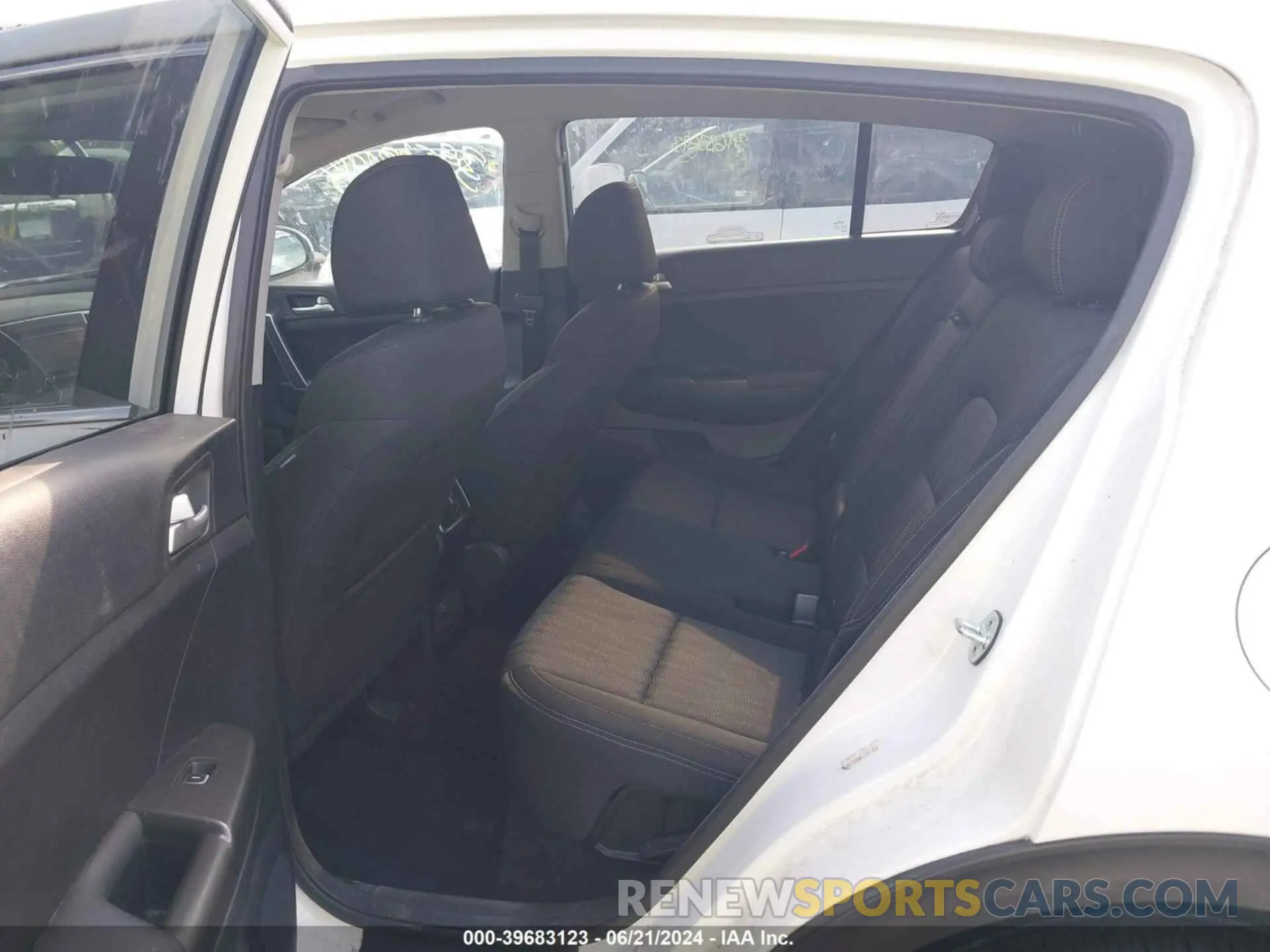 8 fotografías del automóvil dañado KNDPM3ACXK7496173 KIA SPORTAGE 2019