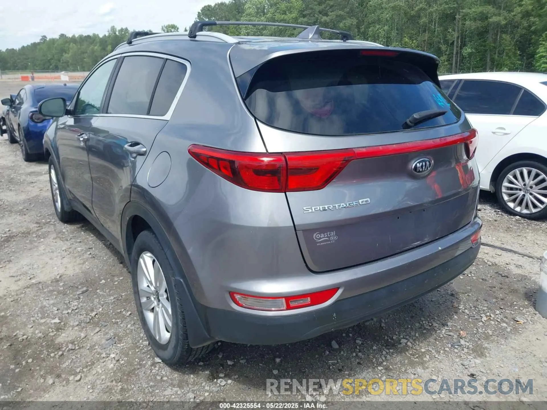 3 fotografías del automóvil dañado KNDPM3ACXK7545596 KIA SPORTAGE 2019