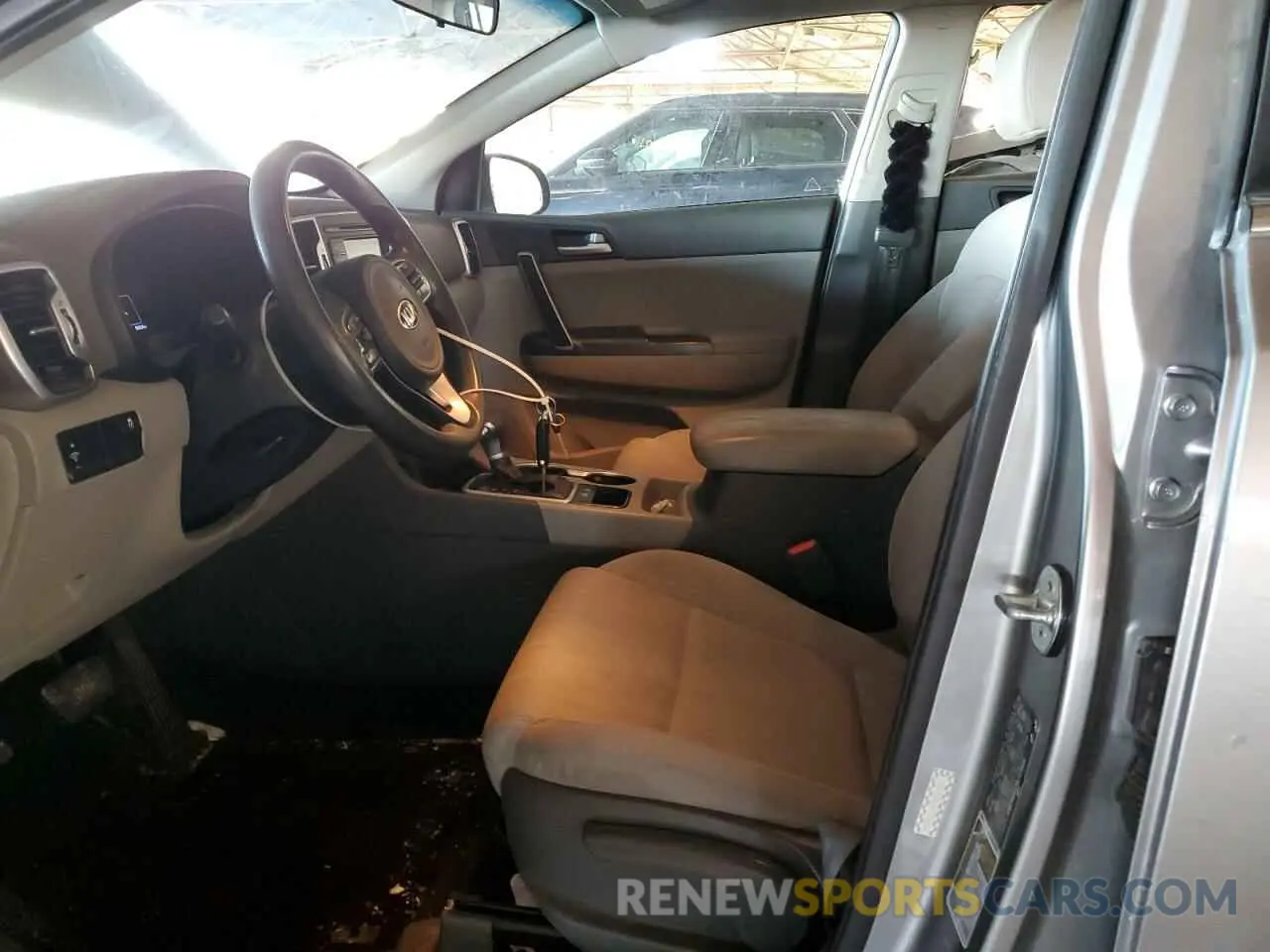 7 fotografías del automóvil dañado KNDPM3ACXK7578856 KIA SPORTAGE 2019