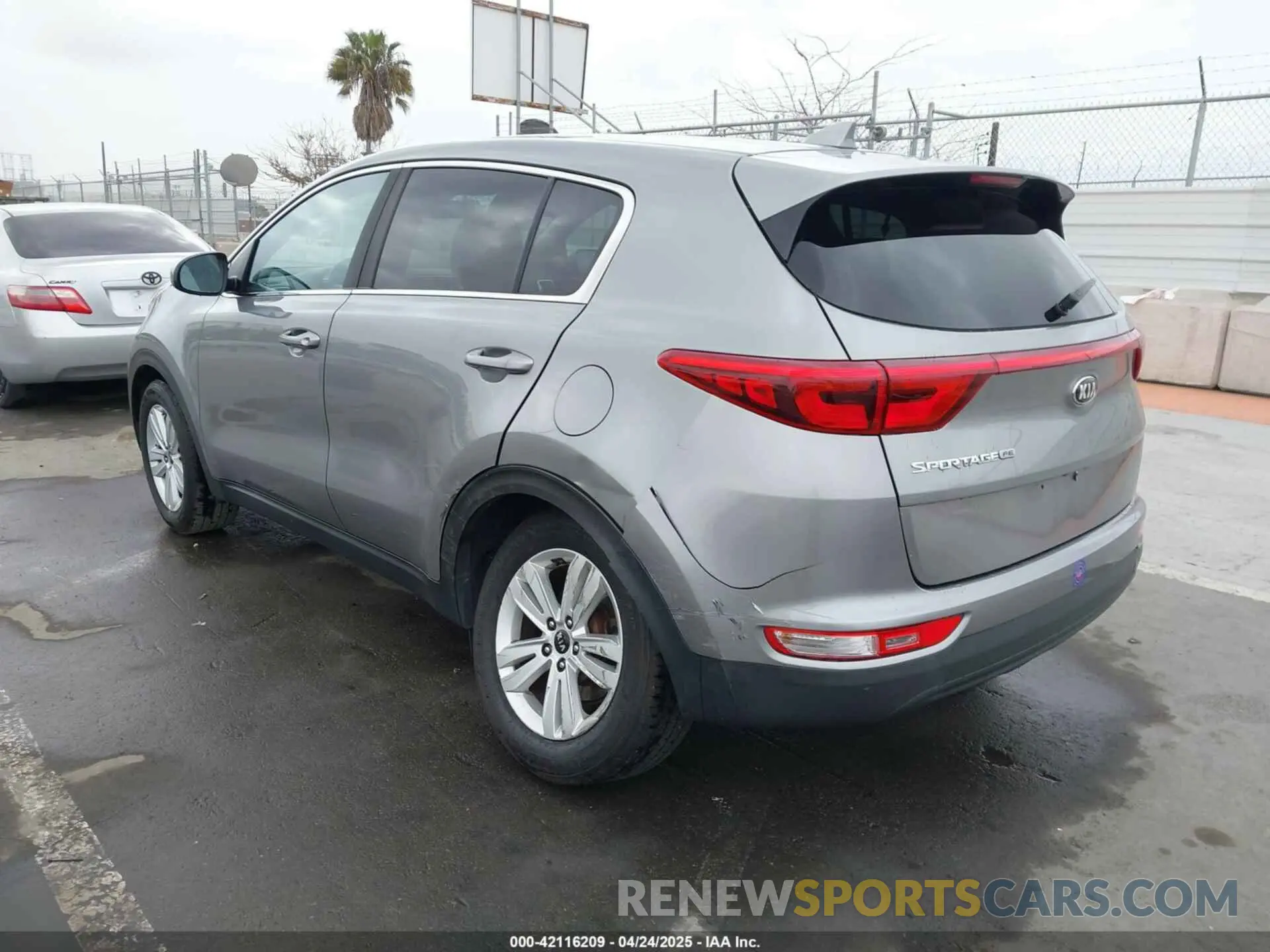3 fotografías del automóvil dañado KNDPM3ACXK7626856 KIA SPORTAGE 2019