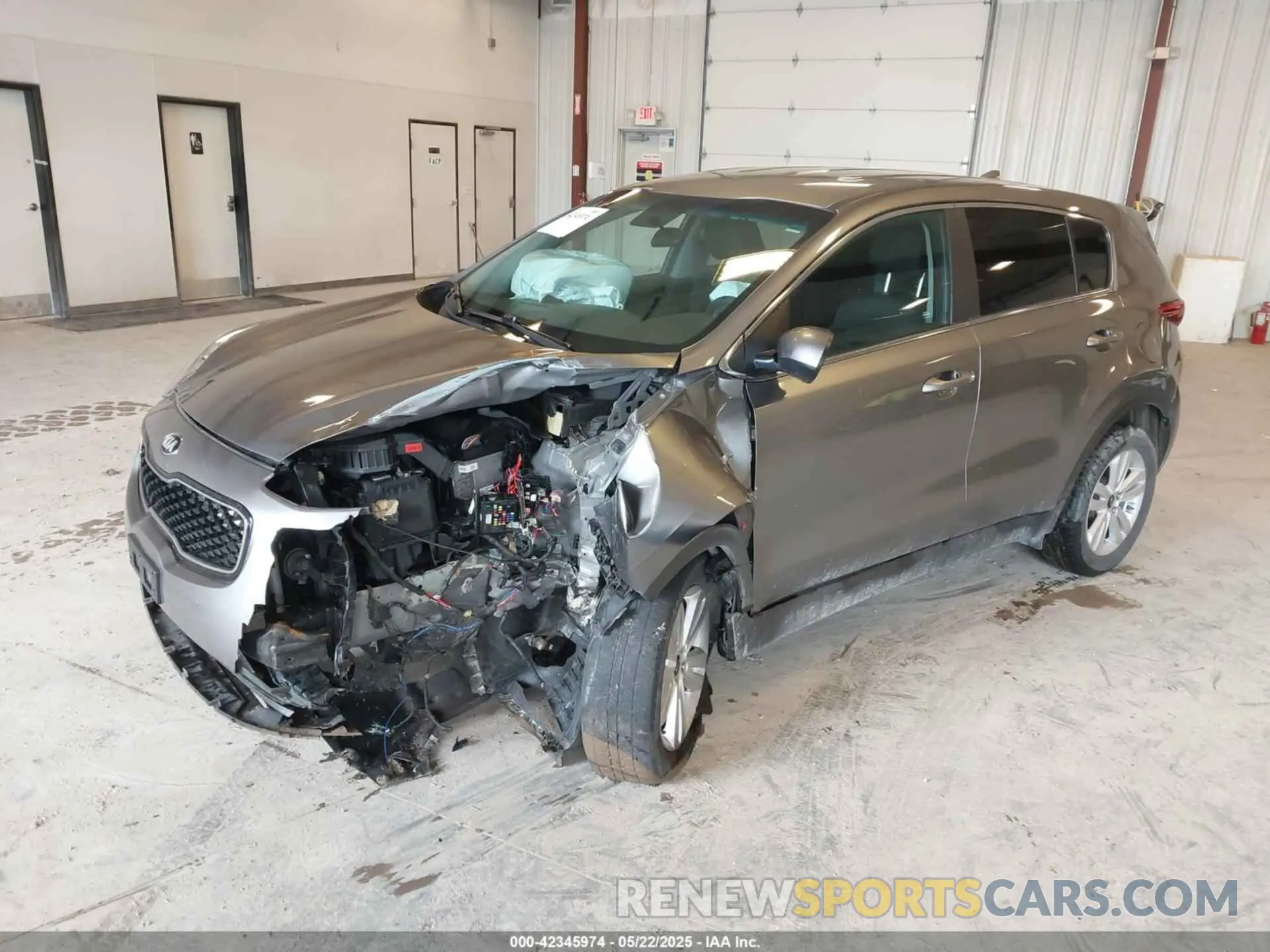 2 fotografías del automóvil dañado KNDPMCAC0K7529813 KIA SPORTAGE 2019