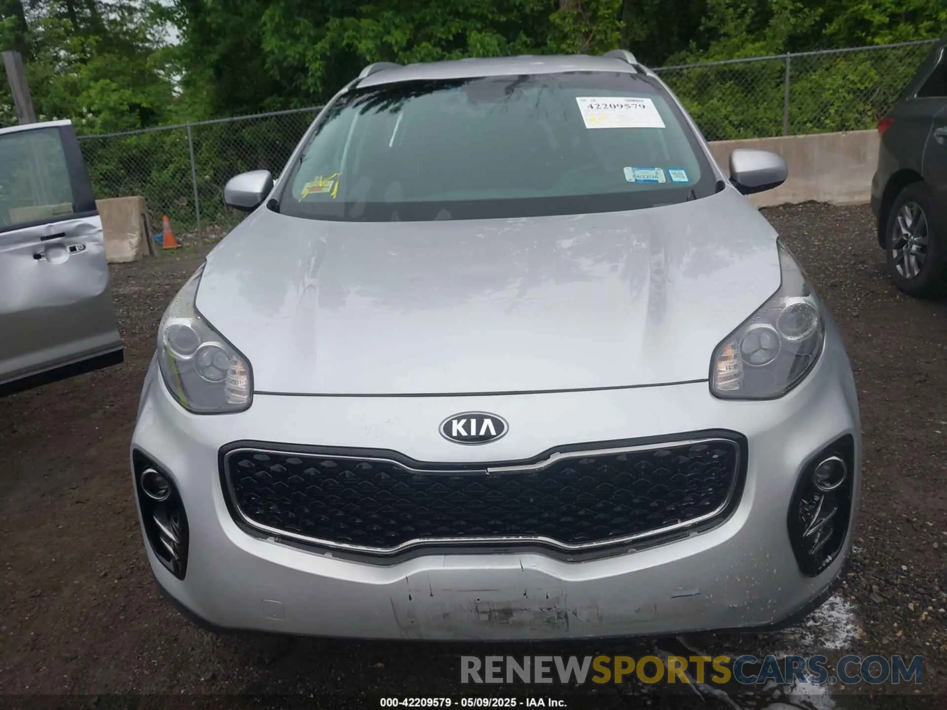 11 fotografías del automóvil dañado KNDPMCAC1K7581368 KIA SPORTAGE 2019