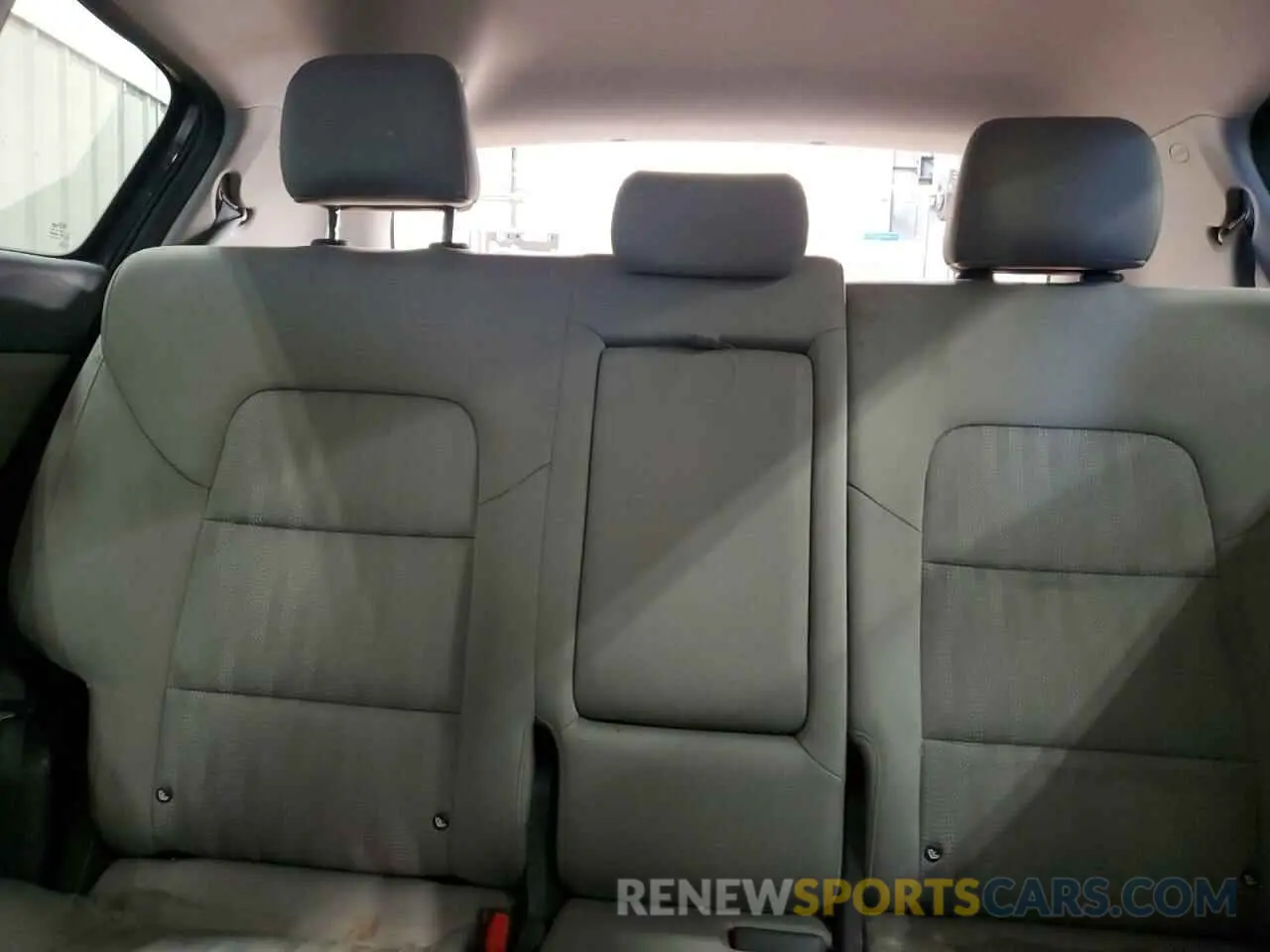 10 fotografías del automóvil dañado KNDPMCAC1K7601747 KIA SPORTAGE 2019