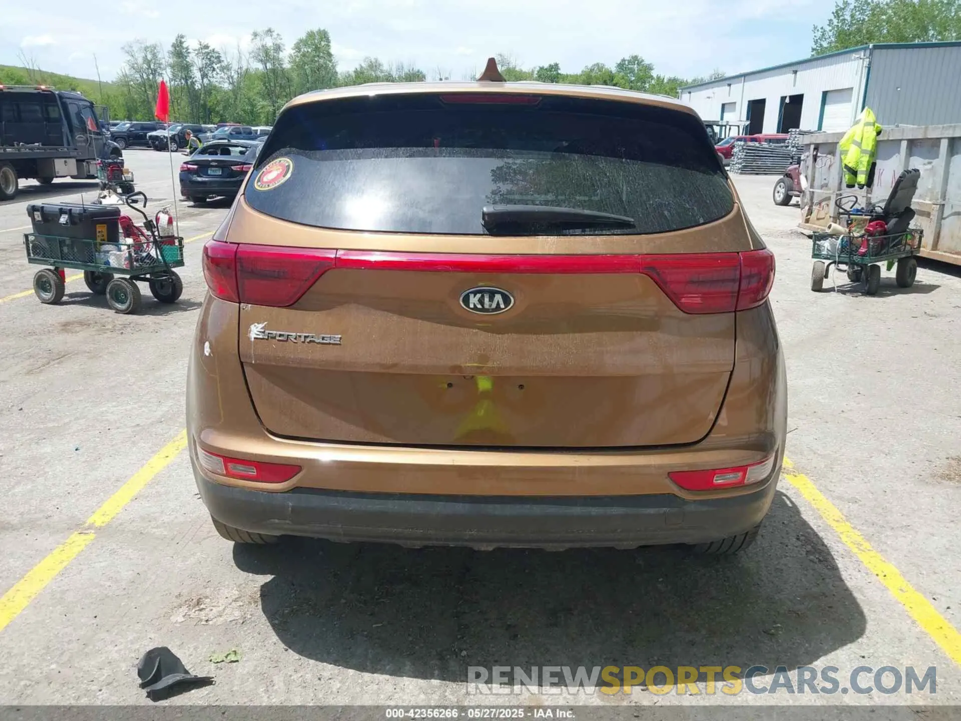 16 fotografías del automóvil dañado KNDPMCAC1K7615602 KIA SPORTAGE 2019