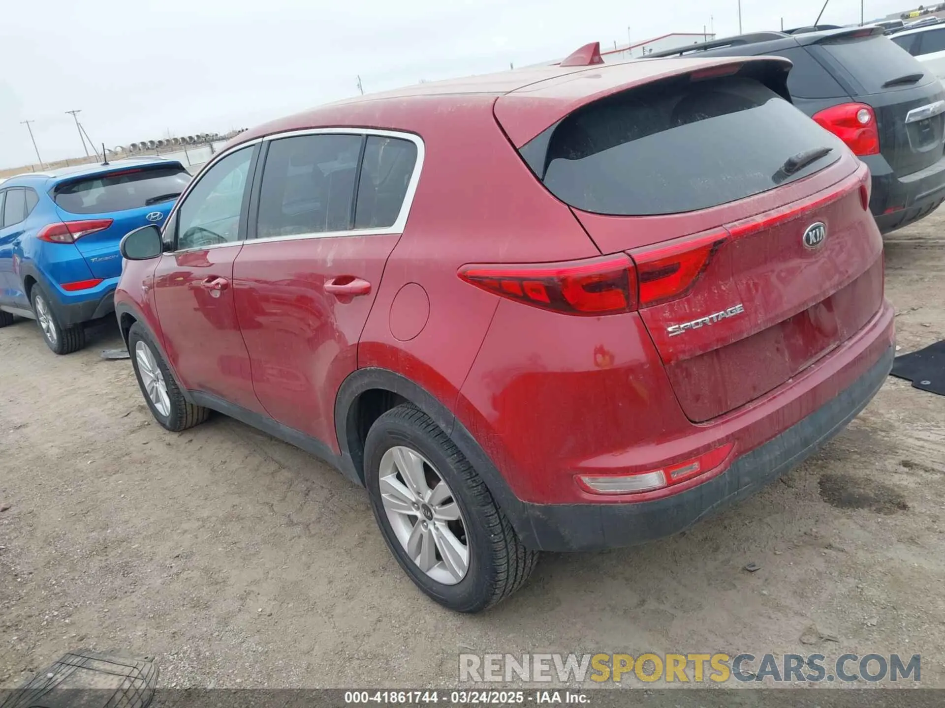 3 fotografías del automóvil dañado KNDPMCAC2K7530493 KIA SPORTAGE 2019