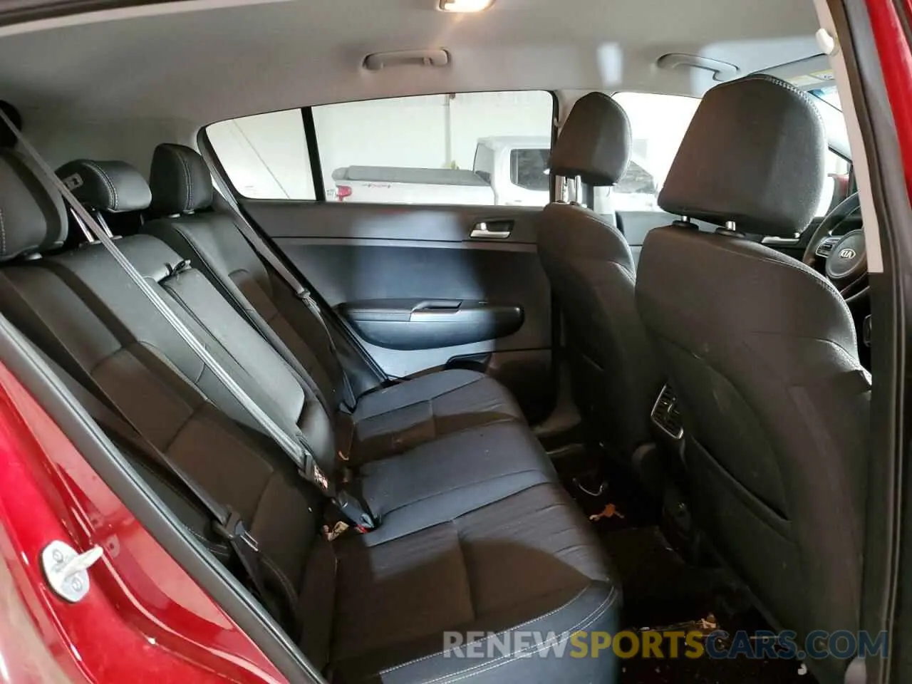 11 fotografías del automóvil dañado KNDPMCAC4K7509595 KIA SPORTAGE 2019