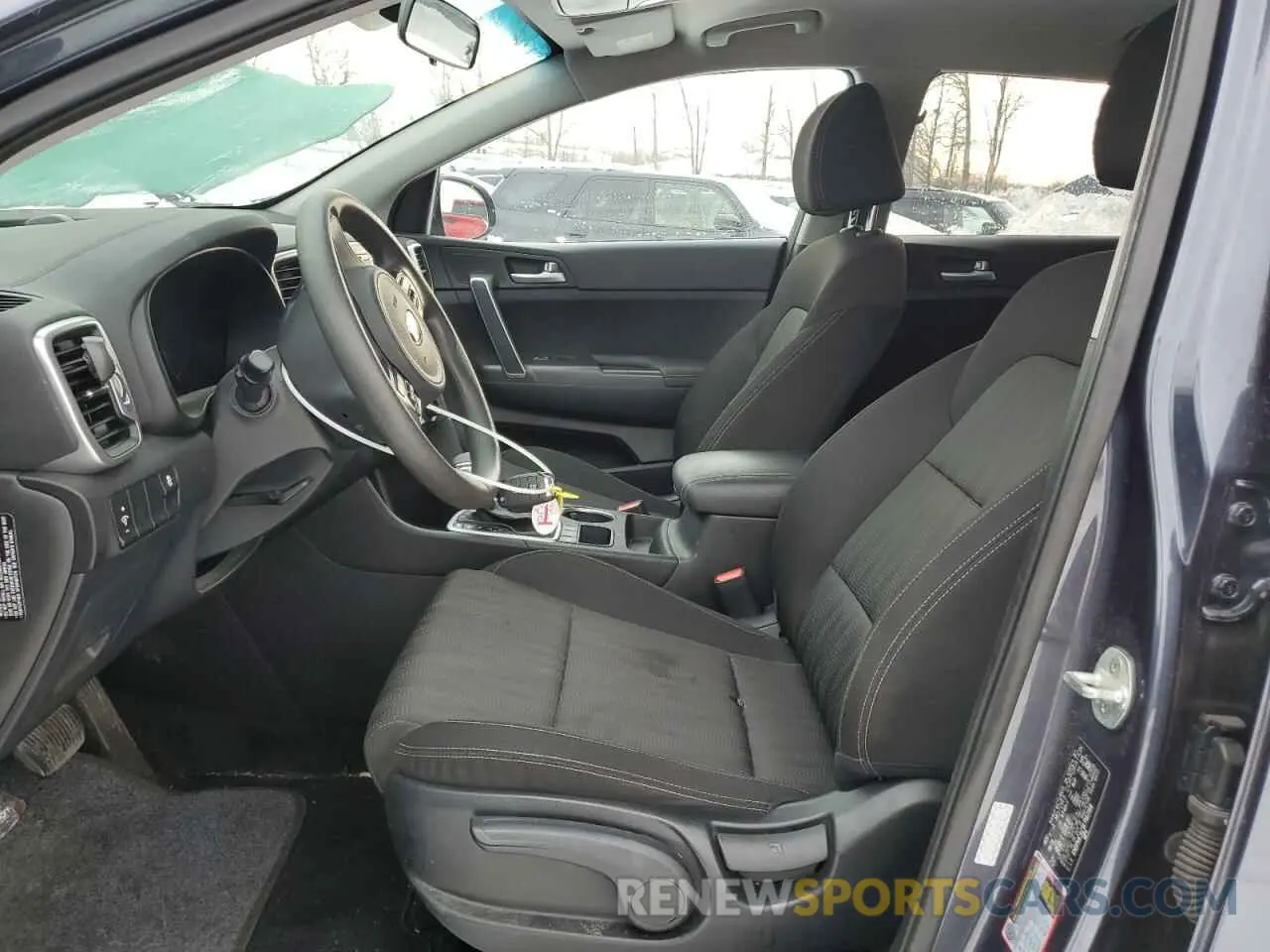 7 fotografías del automóvil dañado KNDPMCAC5K7562368 KIA SPORTAGE 2019