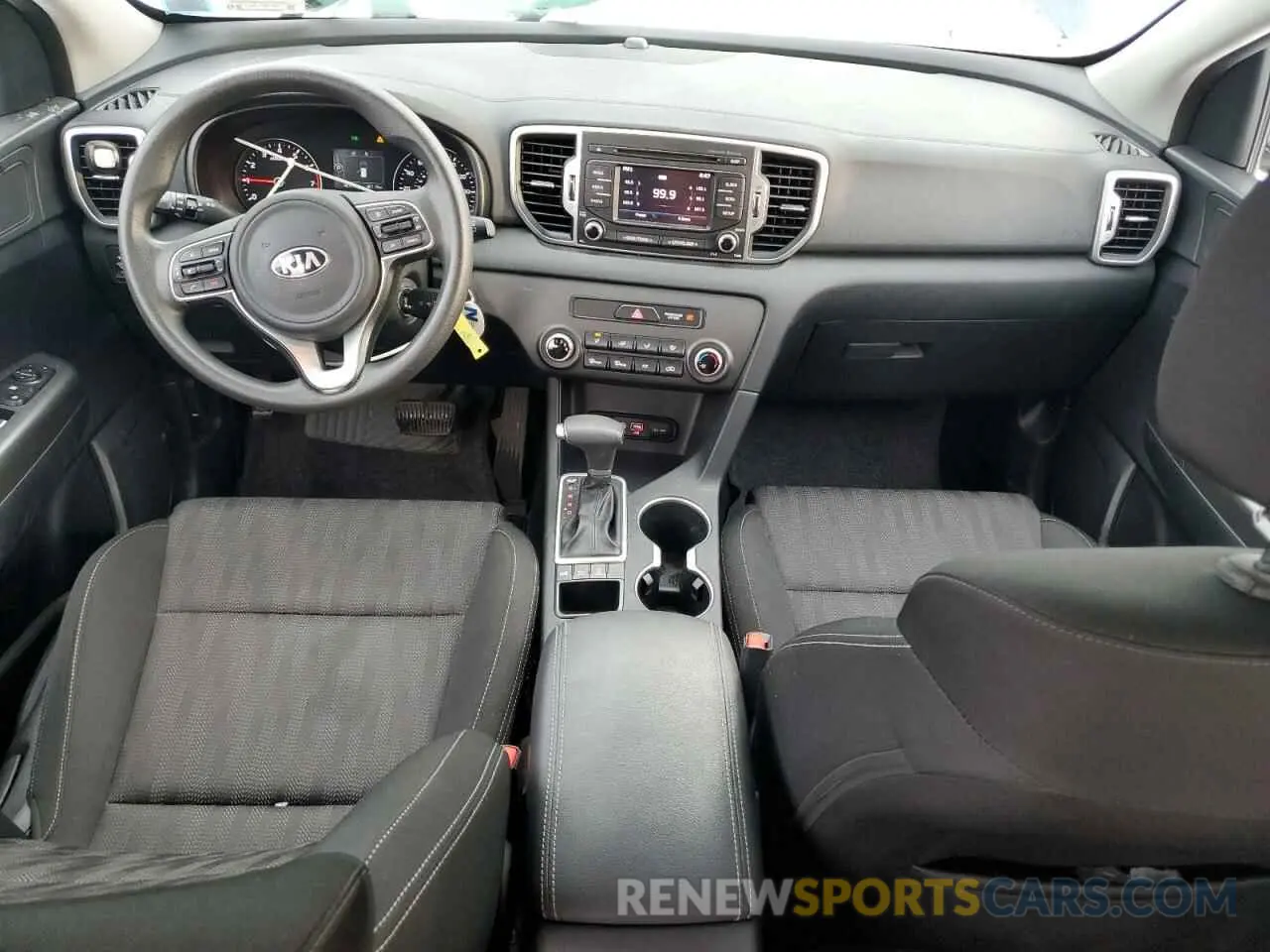 8 fotografías del automóvil dañado KNDPMCAC5K7562368 KIA SPORTAGE 2019