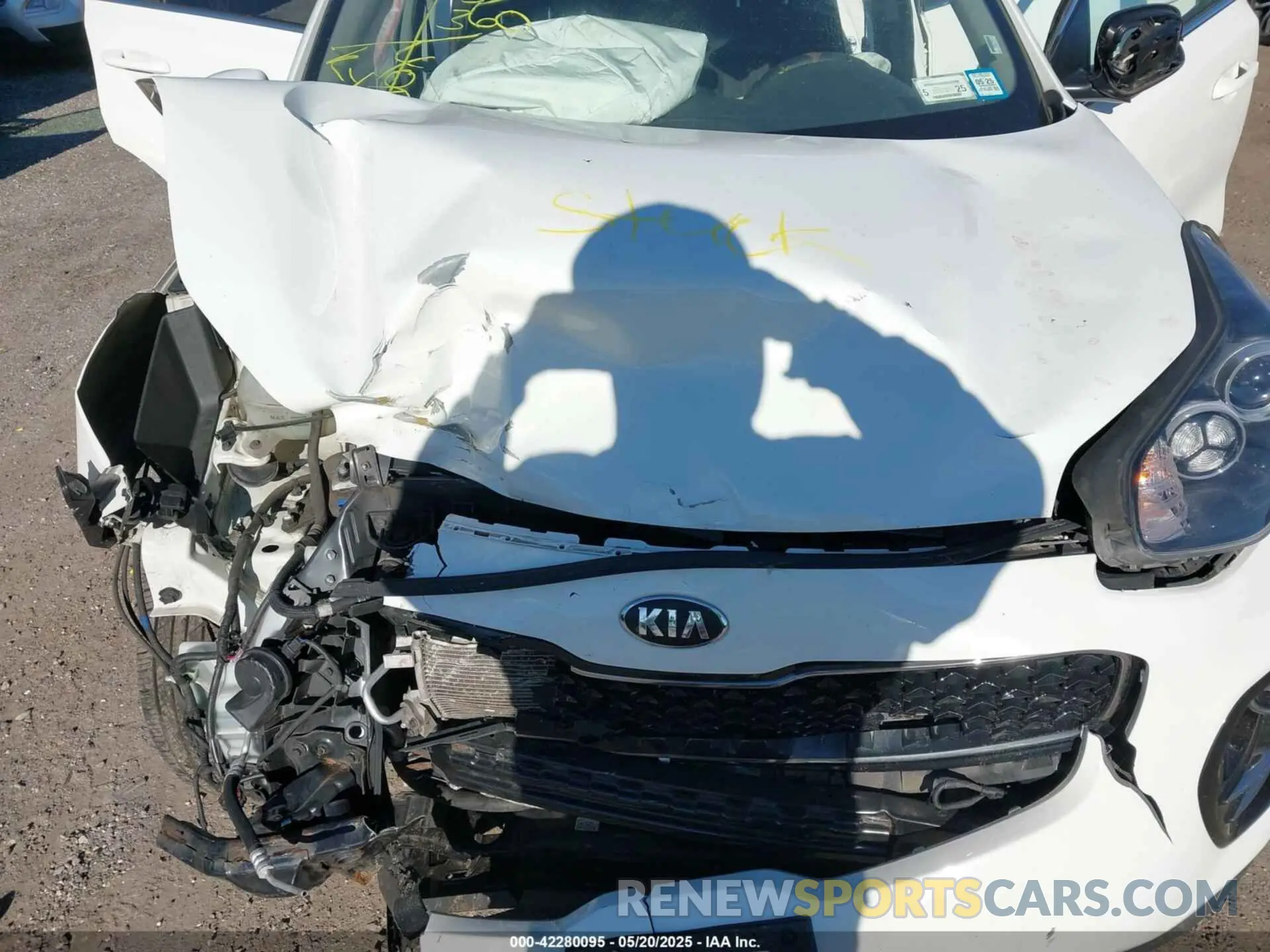 10 fotografías del automóvil dañado KNDPMCAC5K7608992 KIA SPORTAGE 2019