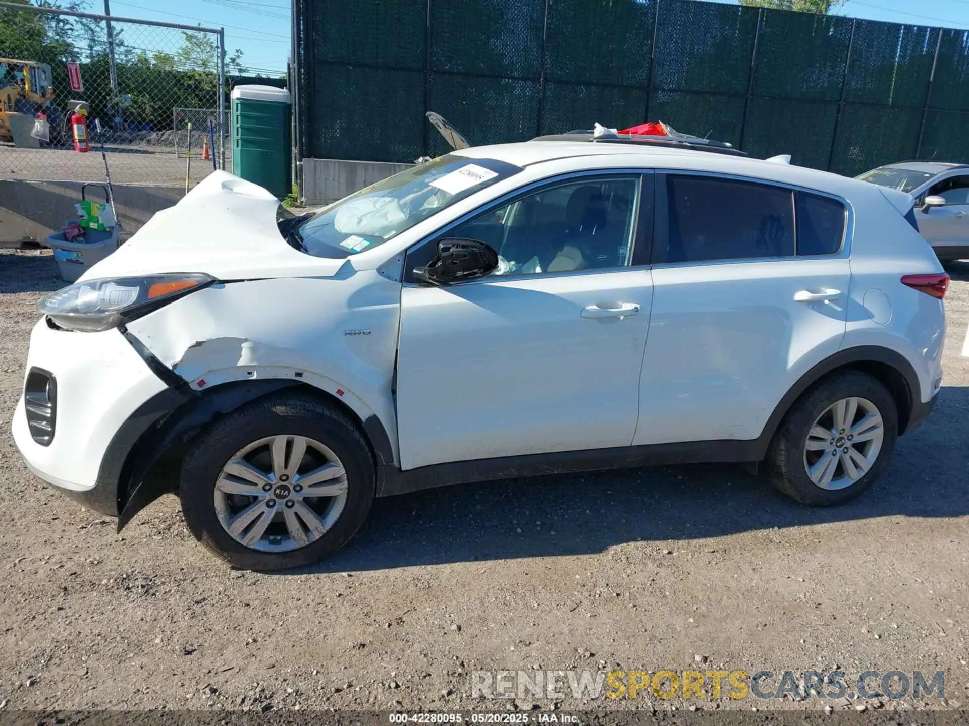 14 fotografías del automóvil dañado KNDPMCAC5K7608992 KIA SPORTAGE 2019