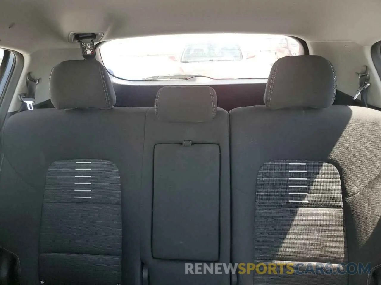 10 fotografías del automóvil dañado KNDPMCAC5K7613464 KIA SPORTAGE 2019