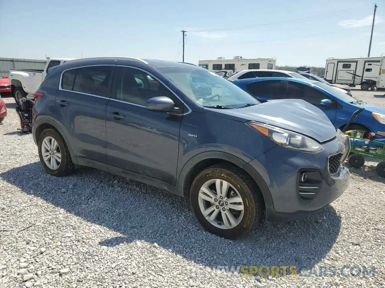 4 fotografías del automóvil dañado KNDPMCAC5K7613464 KIA SPORTAGE 2019