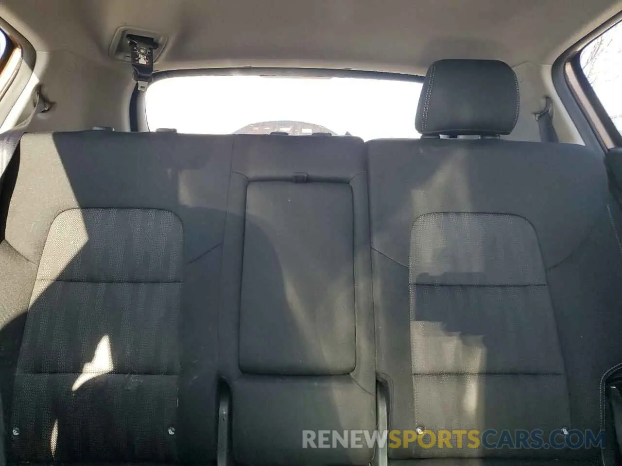 10 fotografías del automóvil dañado KNDPMCAC5K7626554 KIA SPORTAGE 2019