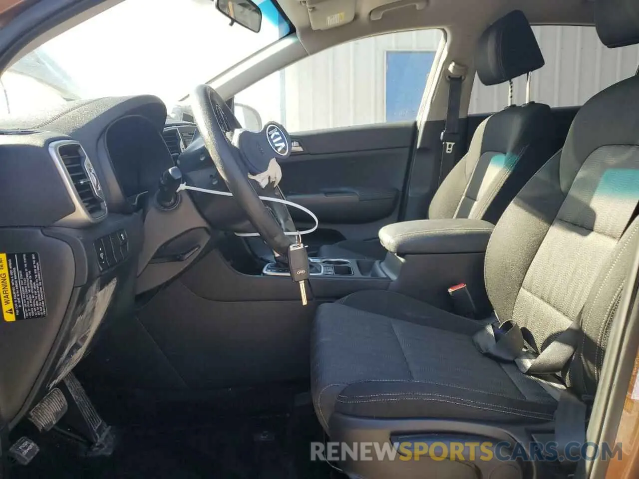 7 fotografías del automóvil dañado KNDPMCAC5K7626554 KIA SPORTAGE 2019