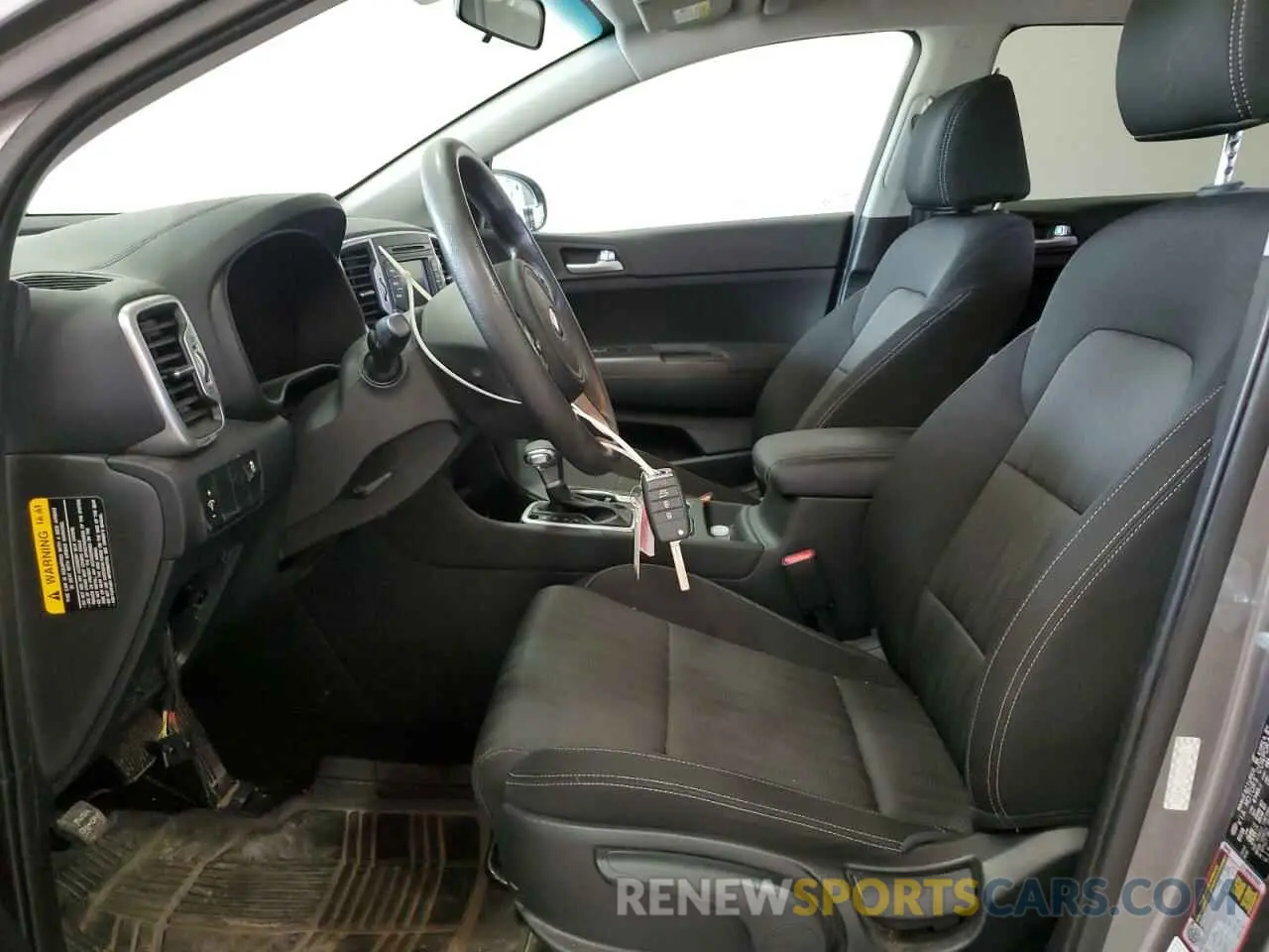 7 fotografías del automóvil dañado KNDPMCAC6K7549015 KIA SPORTAGE 2019