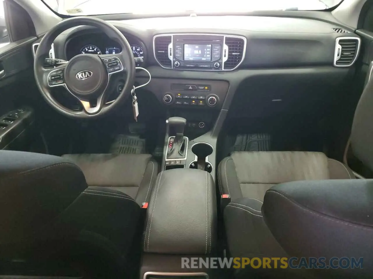 8 fotografías del automóvil dañado KNDPMCAC6K7549015 KIA SPORTAGE 2019