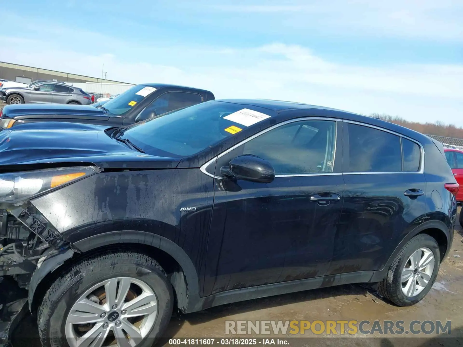 14 fotografías del automóvil dañado KNDPMCAC6K7616101 KIA SPORTAGE 2019