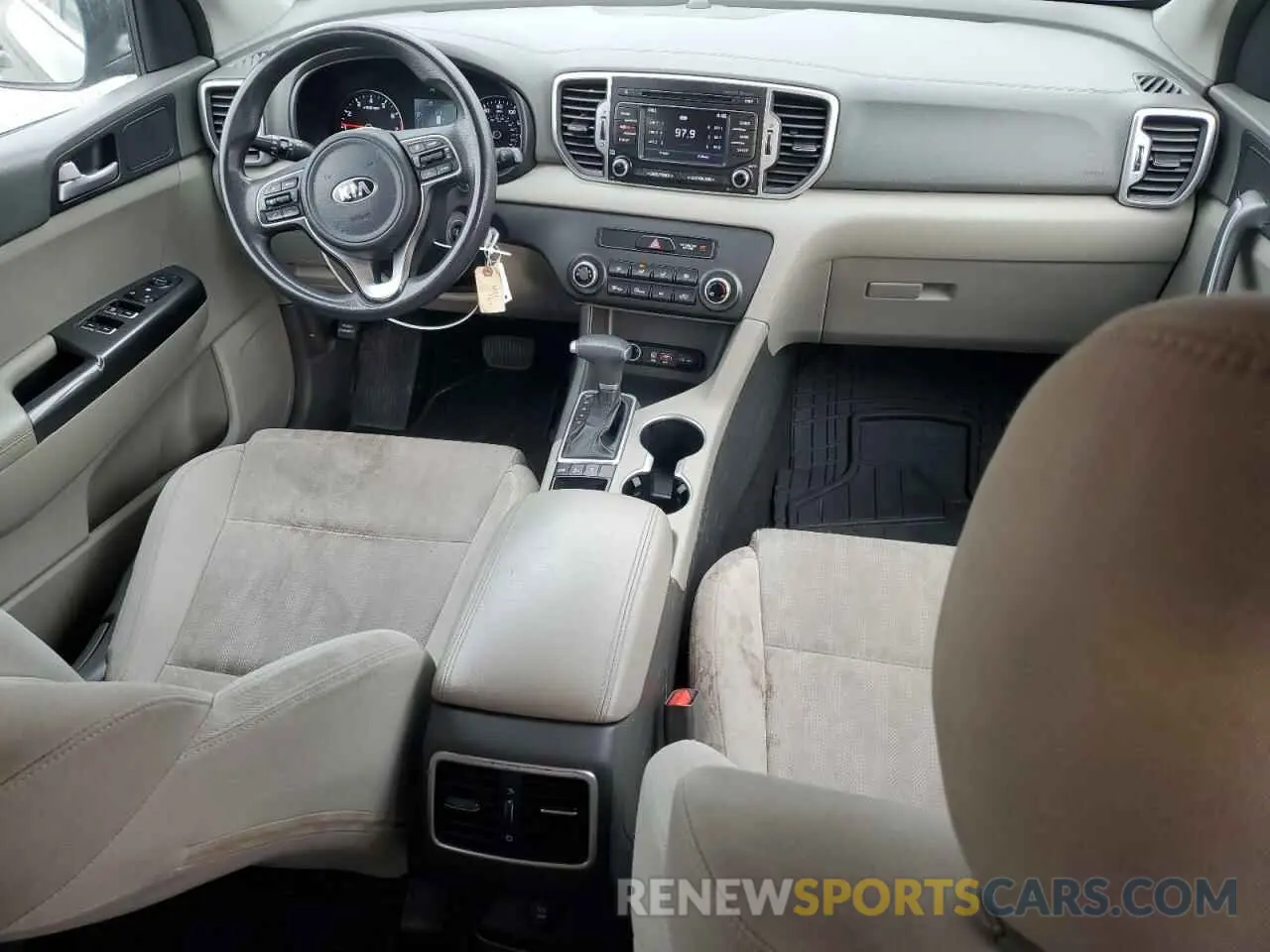 8 fotografías del automóvil dañado KNDPMCAC6K7623159 KIA SPORTAGE 2019